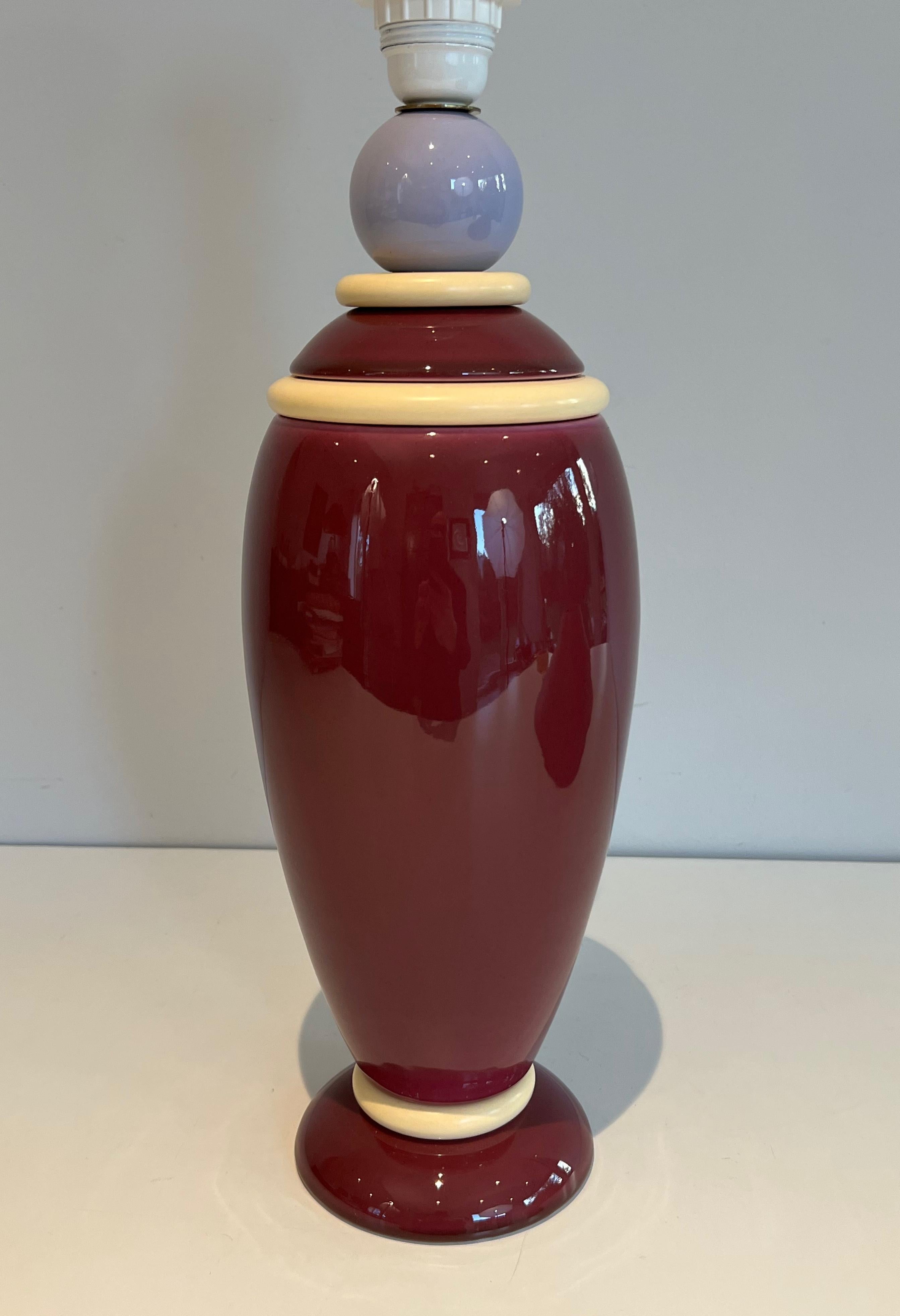 Paire de lampes en céramique rose et crème en vente 10
