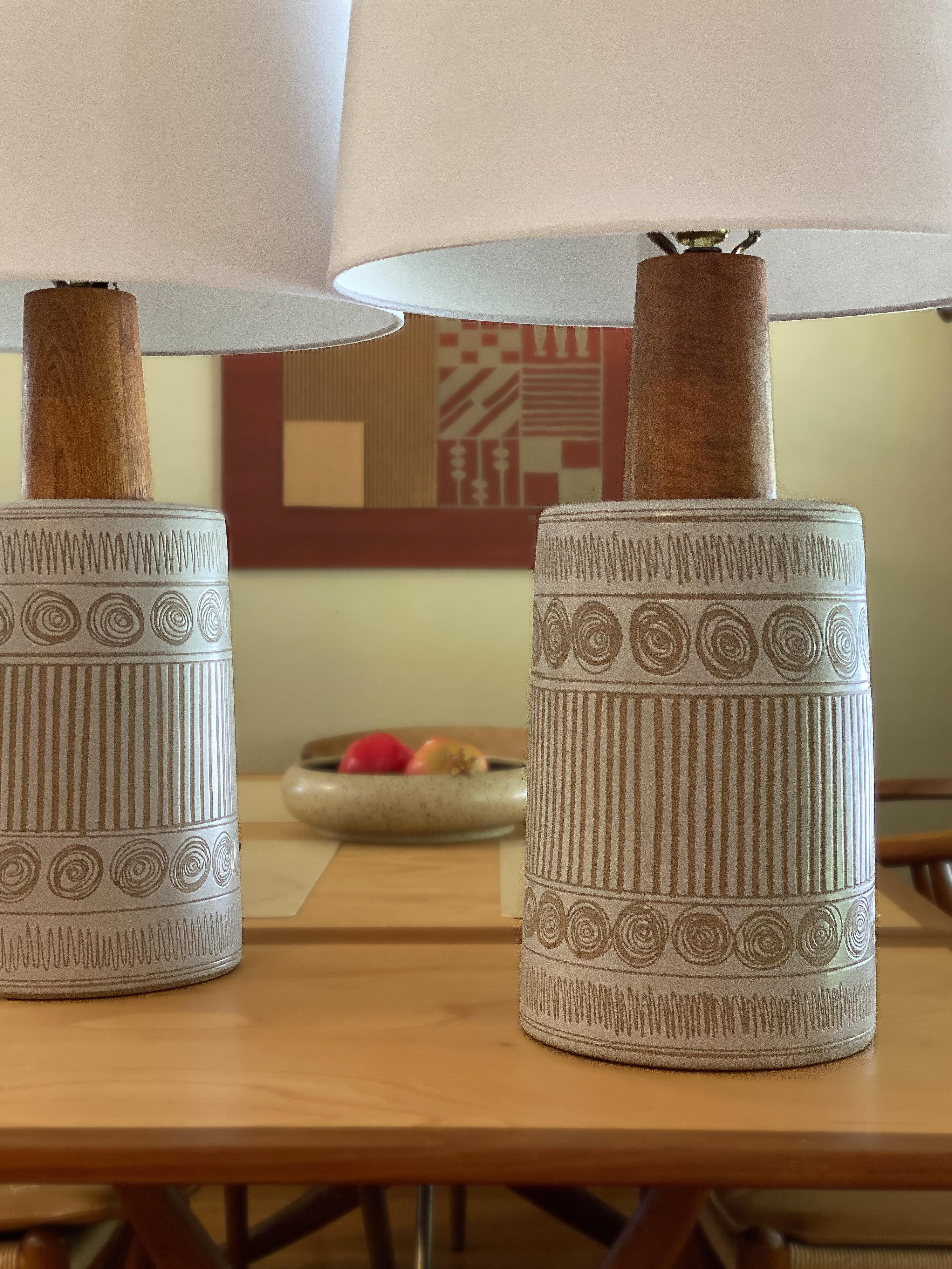 Mid-Century Modern Pair of Ceramic Martz Lamps by Jane and Gordon Martz