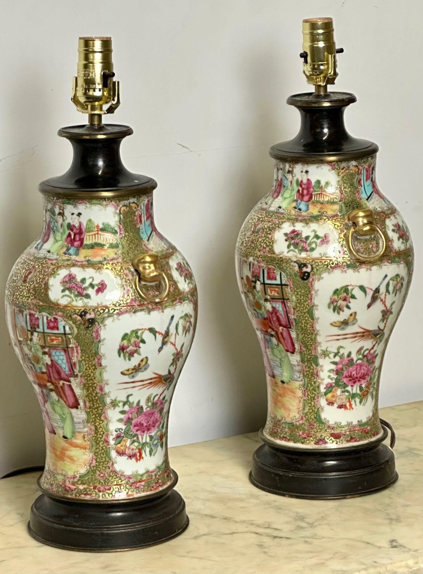 Chinese Export Pair of Ceramic Oriental Table Lamps, Decoration, Bronze, 19th C. For Sale