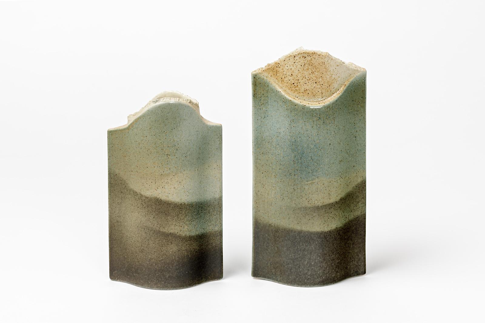 Porcelaine Paire de vases en céramique du milieu du siècle dernier par B. Prigent Landscape Decoration en vente