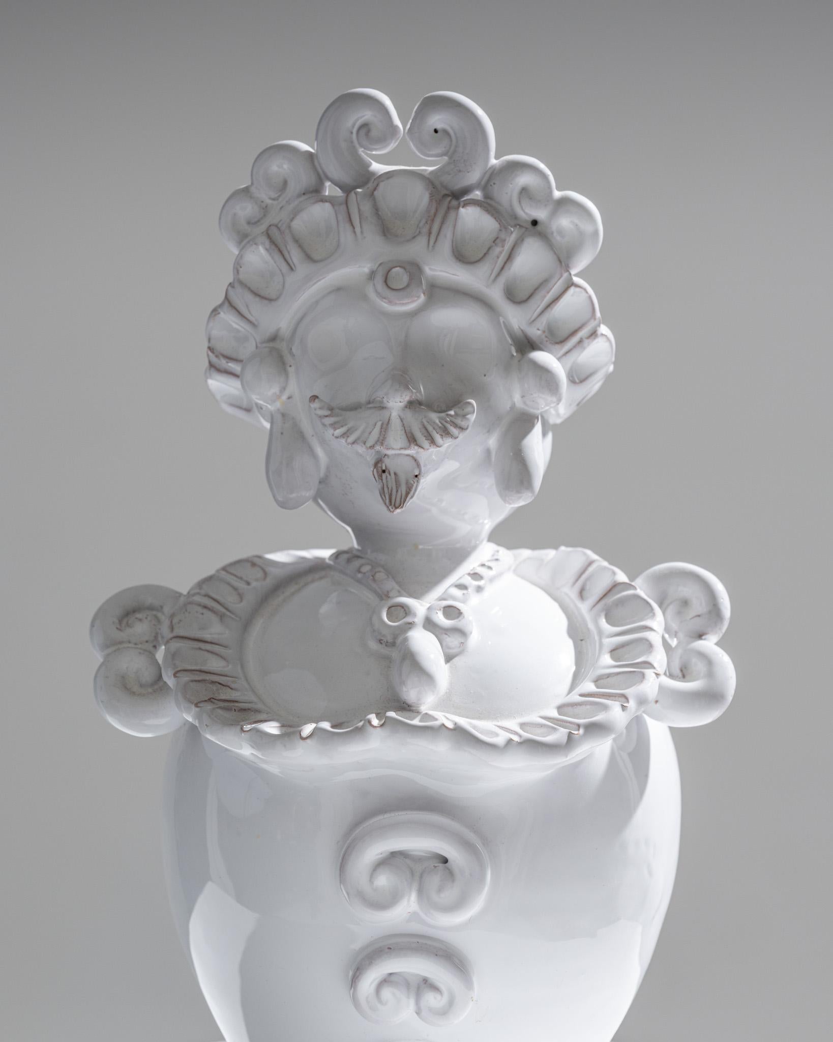 Paire de soliflores en céramique à tête de maure, 1970 en vente 13