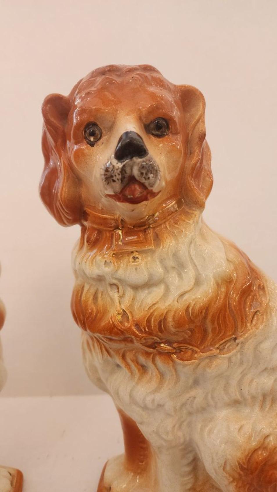 Victorian Pair of Ceramic Staffordshire Spaniel Dogs For Sale