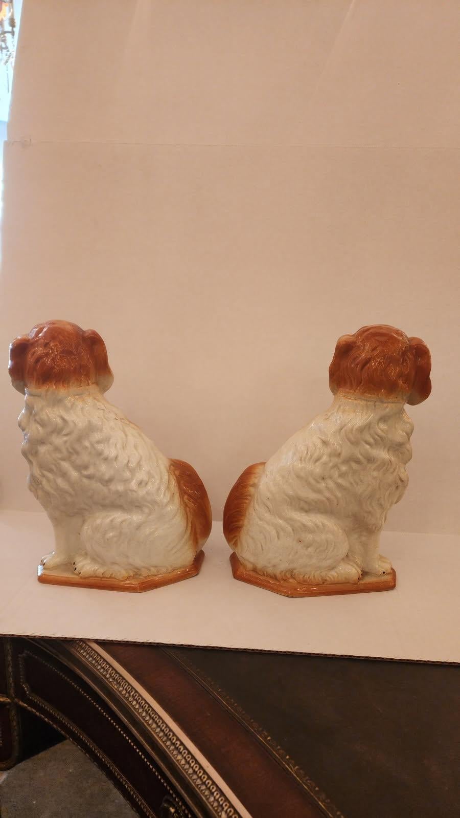 Pair of Ceramic Staffordshire Spaniel Dogs For Sale 1