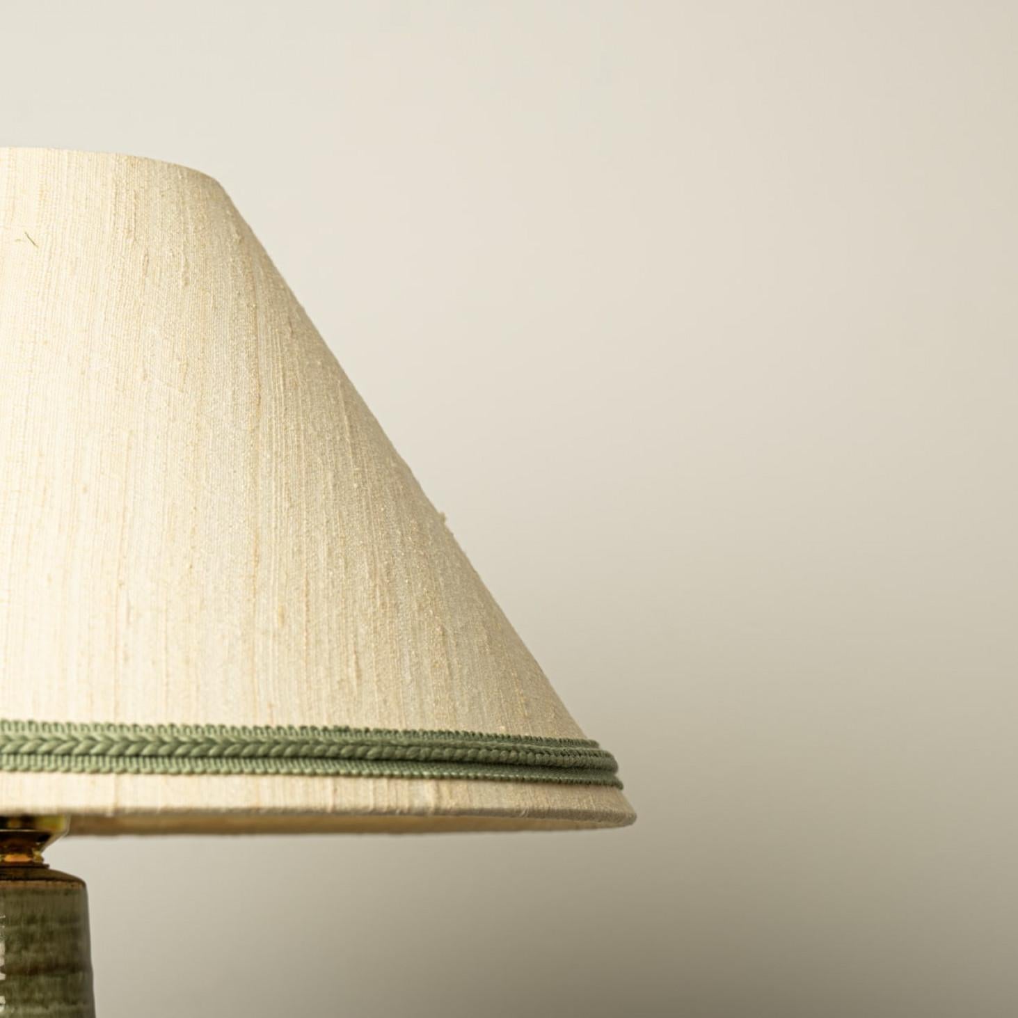 Coppia di lampade da tavolo in ceramica per Soholm di Noomi Backhausen, Danimarca anni '60 in vendita 4