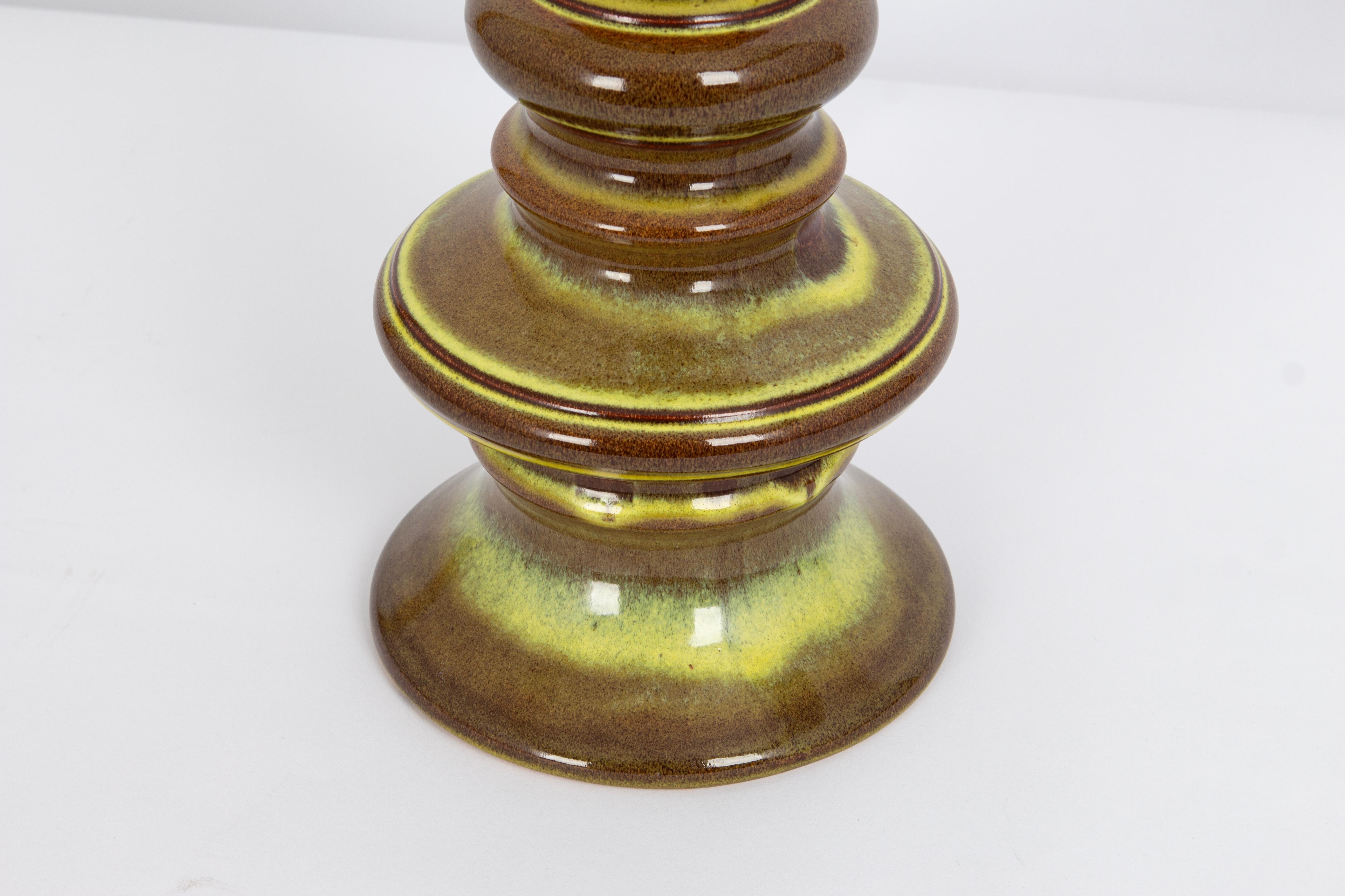Coppia di lampade da tavolo in ceramica, Germania, anni '70 In condizioni buone in vendita a Aachen, NRW