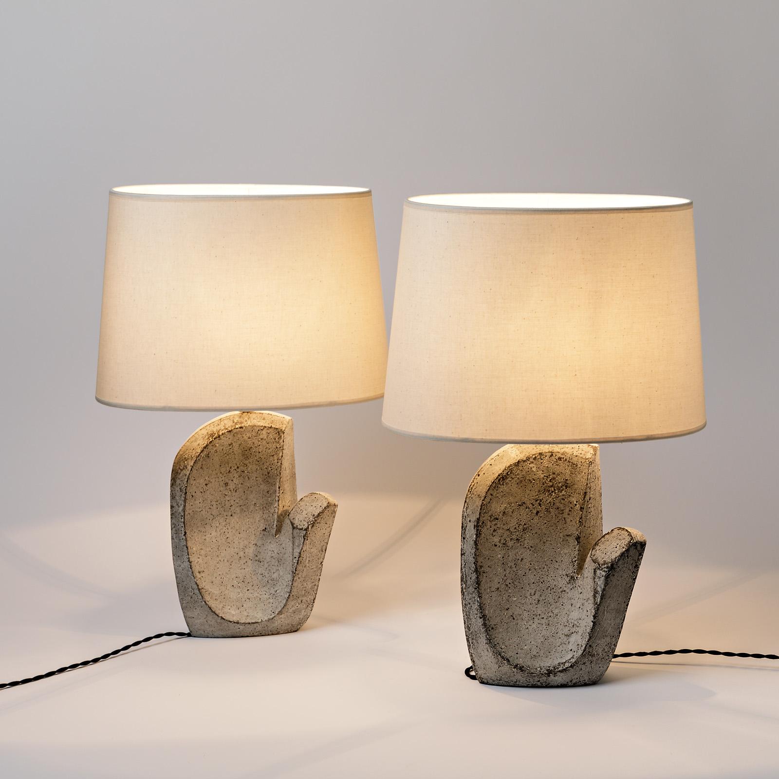 A pair of ceramic table lamps by Maarten Stuer.
Signed under the base.
Sold with the lampshade and a new European electrical system.
2021.
Dimensions : 
Dimensions with ceramic, electrical system, lampshade : 53 x 30 x 20 cm
Dimensions without