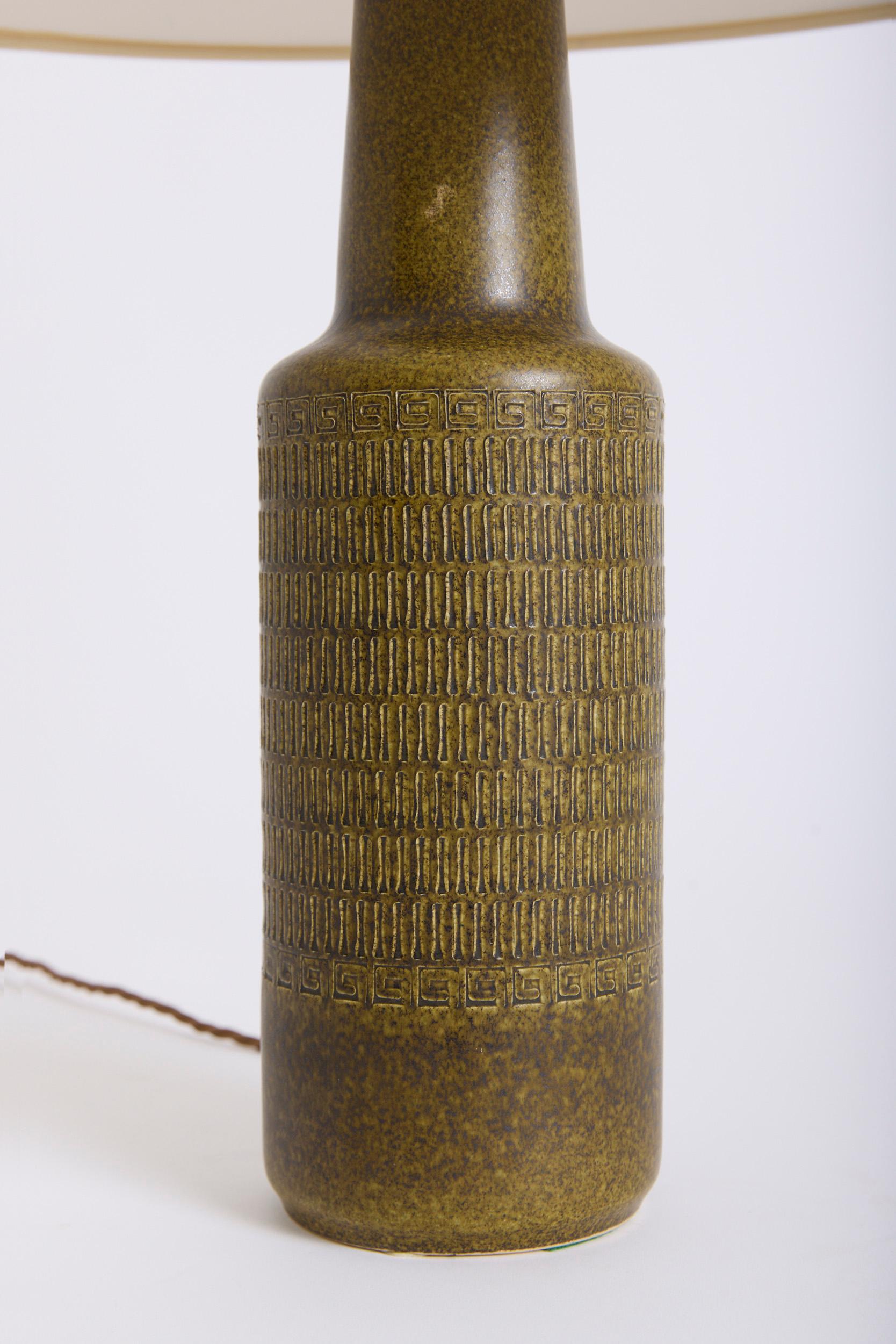 Mid-Century Modern Paire de lampes de table en céramique en vente