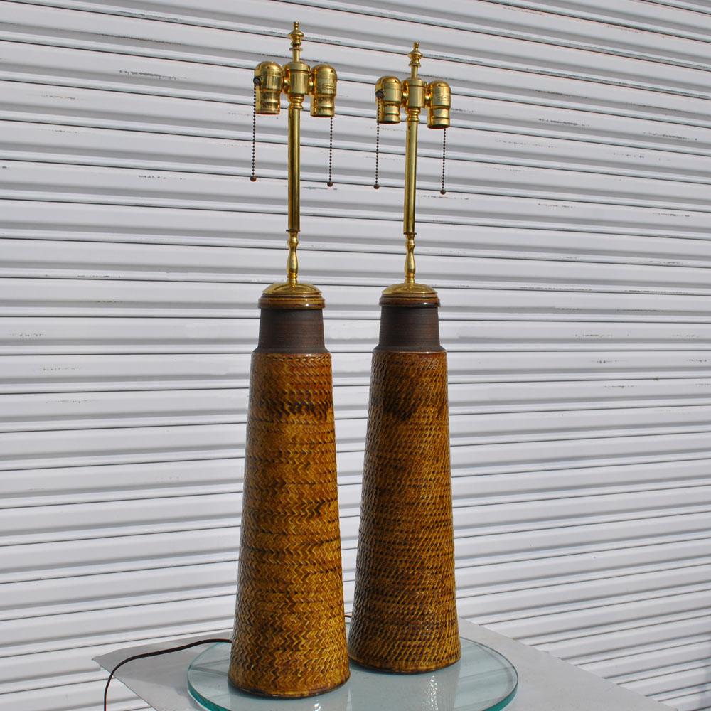 Mid-Century Modern Pair of Ceramic Table Lamps in a Woven Motif