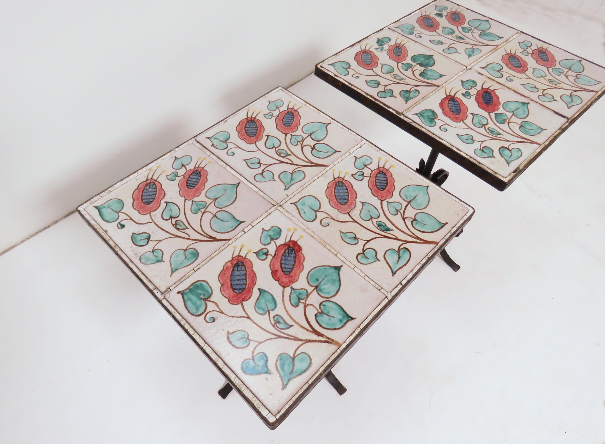 Beistelltische aus Keramikfliesen und Schmiedeeisen, um 1960, Paar (Unbekannt)