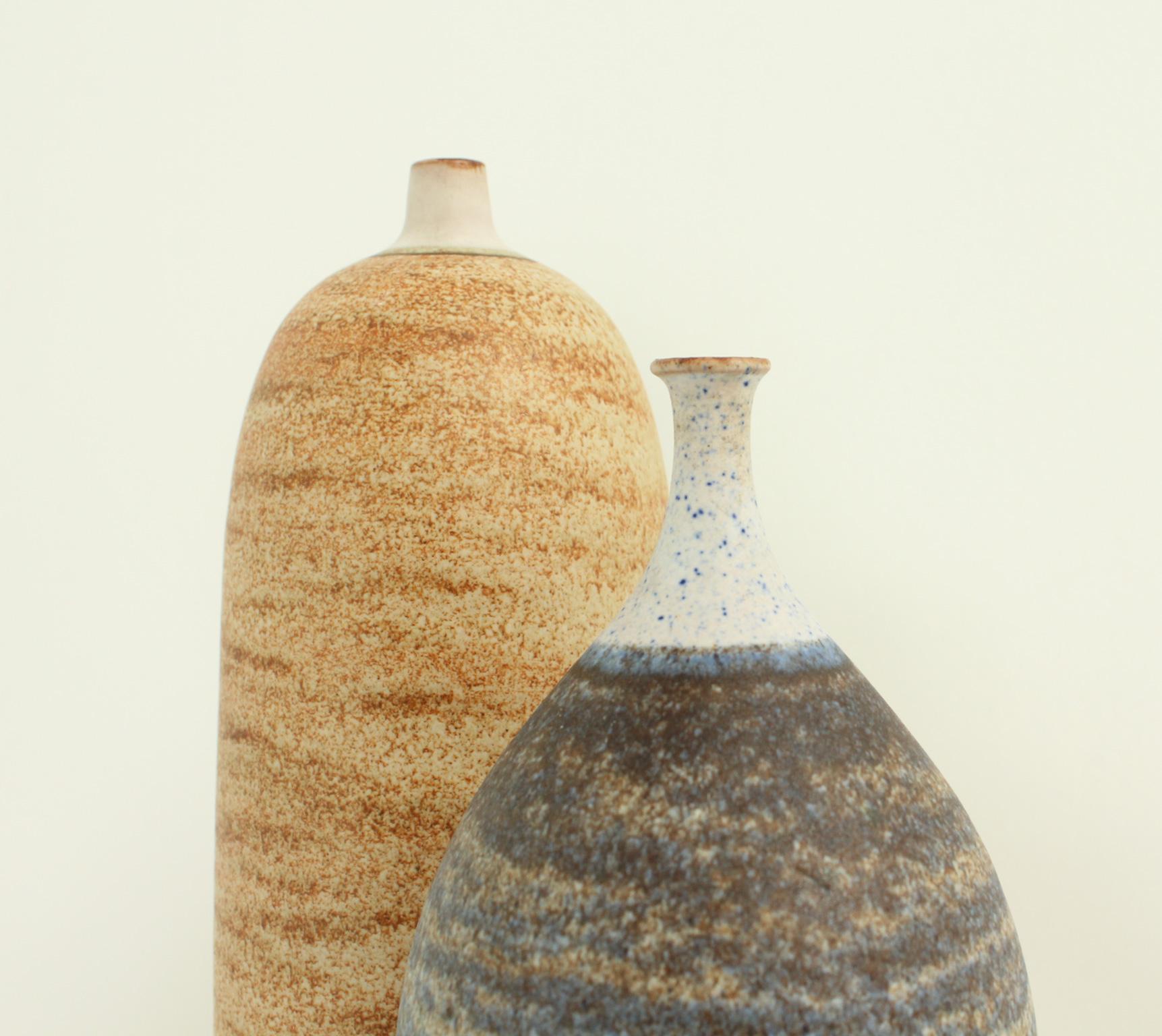 Mid-Century moderno Coppia di vasi in ceramica di Joan Carrillo, Spagna in vendita