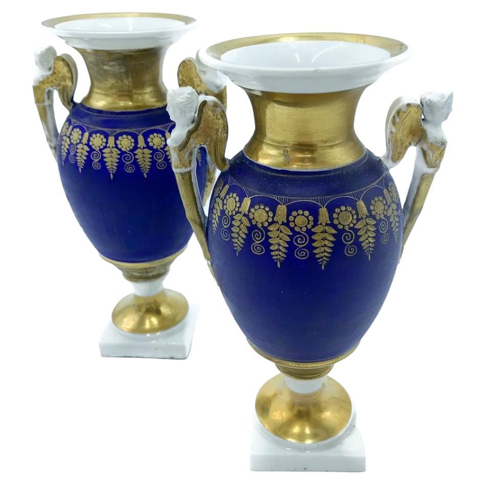Paire de vases en céramique de la période du Premier Empire de 1810 en vente