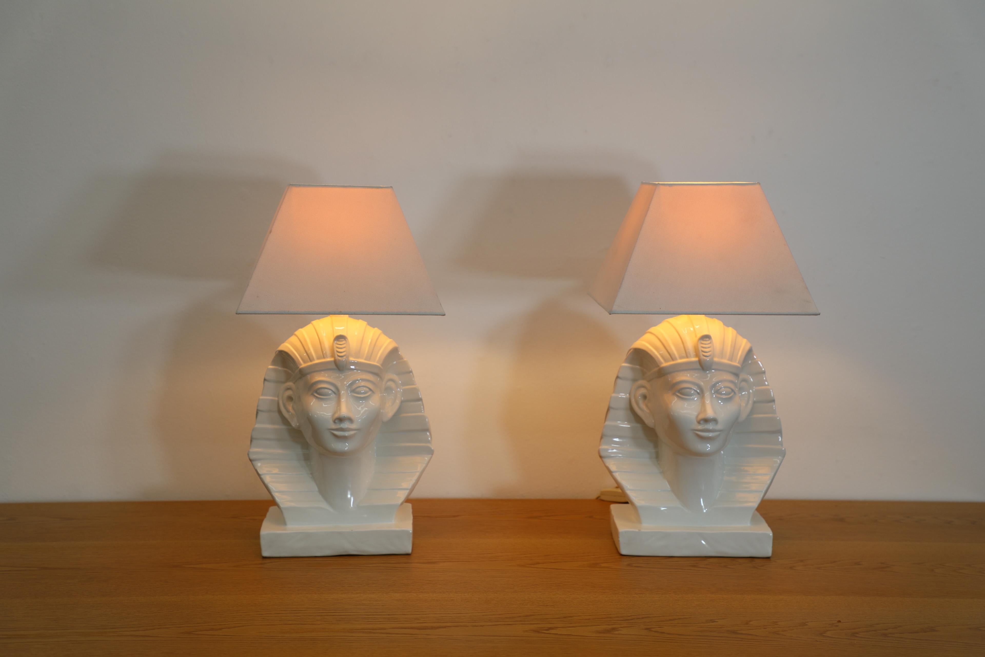 italien Ensemble de deux lampes de table en céramique de style Zaccagnini, Egyptian Pharaoh, années 1980 en vente