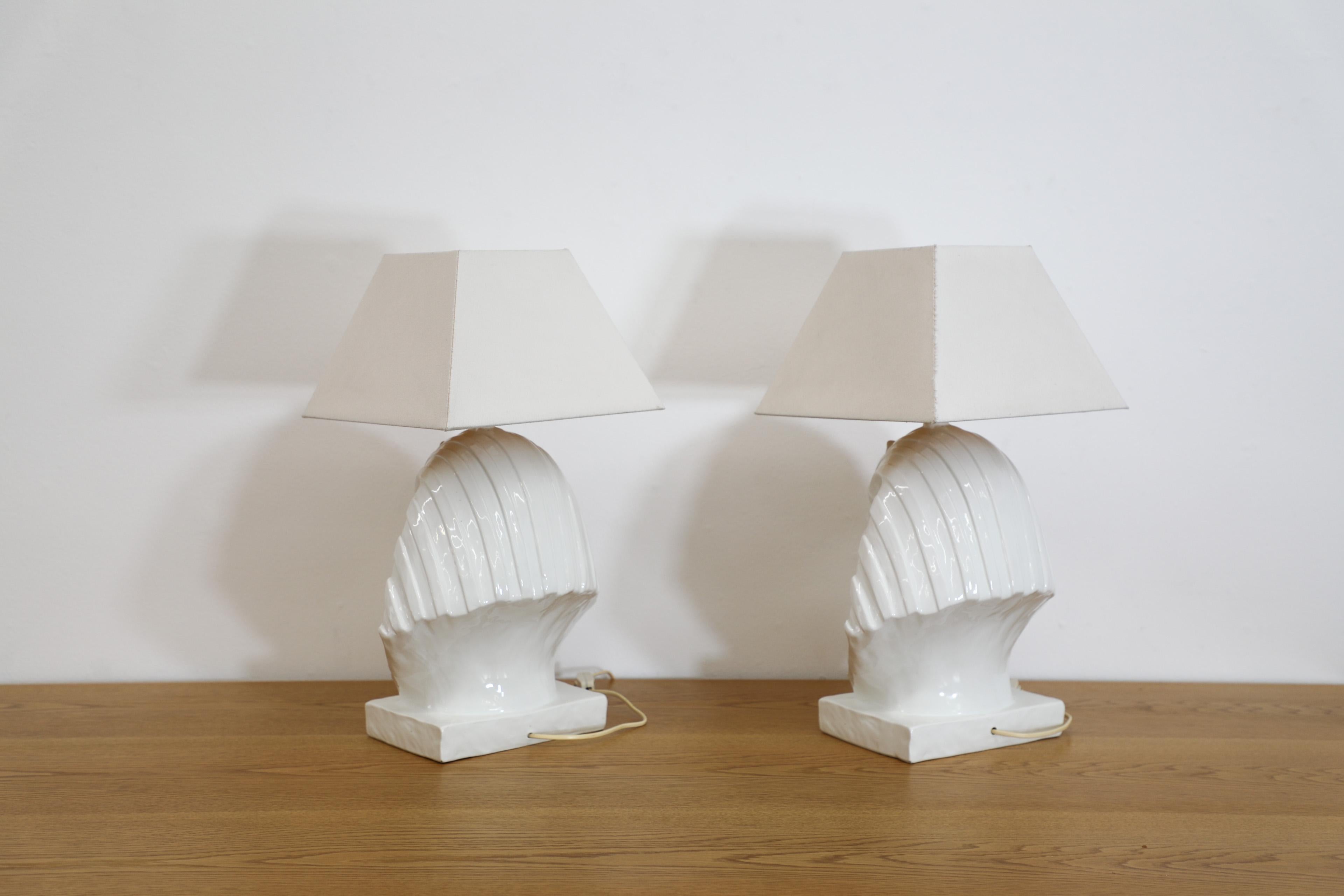 Fin du 20e siècle Ensemble de deux lampes de table en céramique de style Zaccagnini, Egyptian Pharaoh, années 1980 en vente