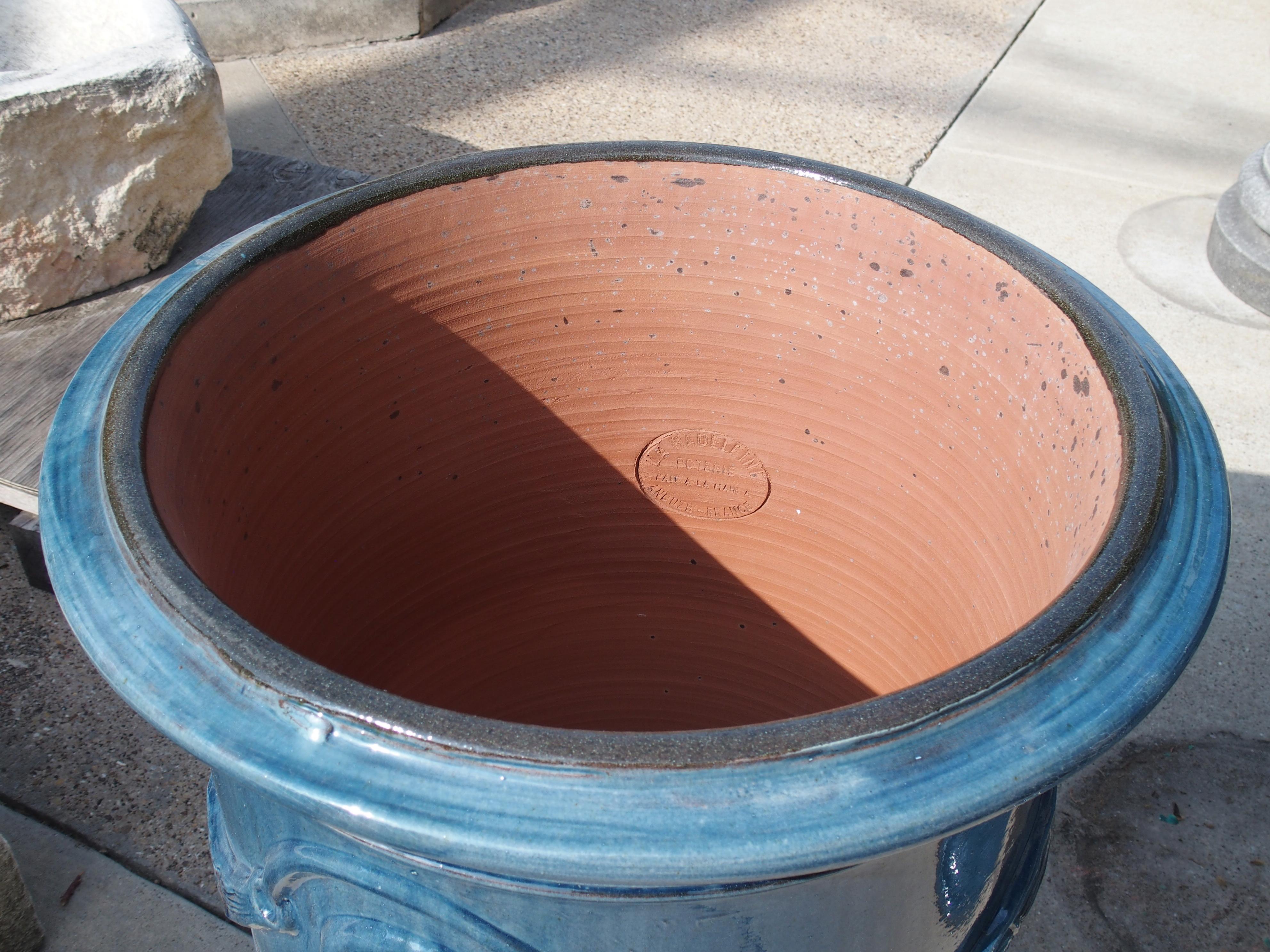 Paire de pots de jardin Anduze en terre cuite émaillée bleu céruléen en vente 4