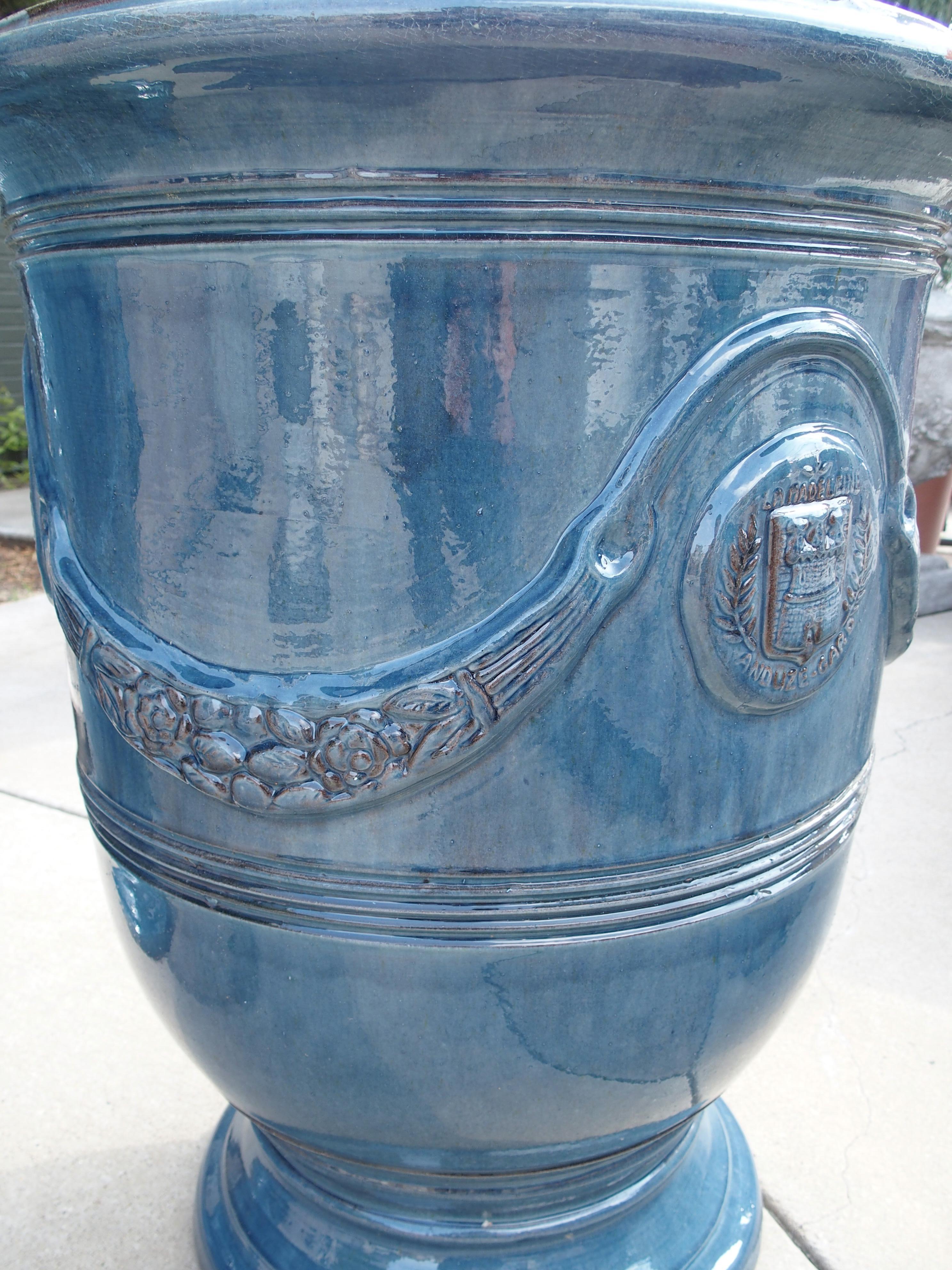 Paire de pots de jardin Anduze en terre cuite émaillée bleu céruléen en vente 9