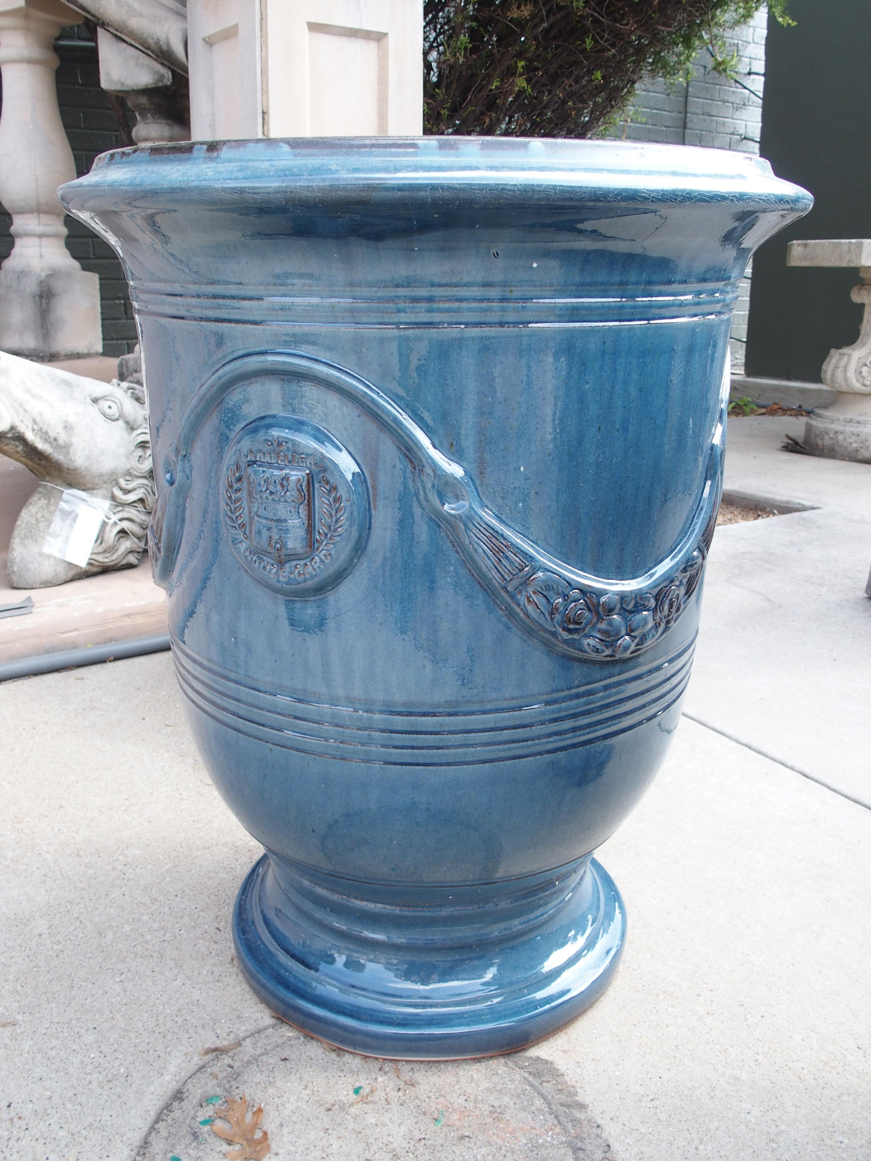 Paire de pots de jardin Anduze en terre cuite émaillée bleu céruléen en vente 10