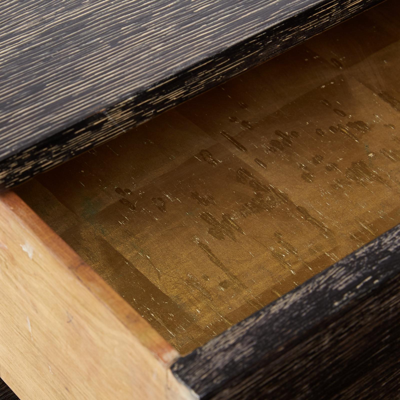 Mid-Century moderno Coppia di armadi in Oak Oak cerato con fregio a chiave greca di James Mont