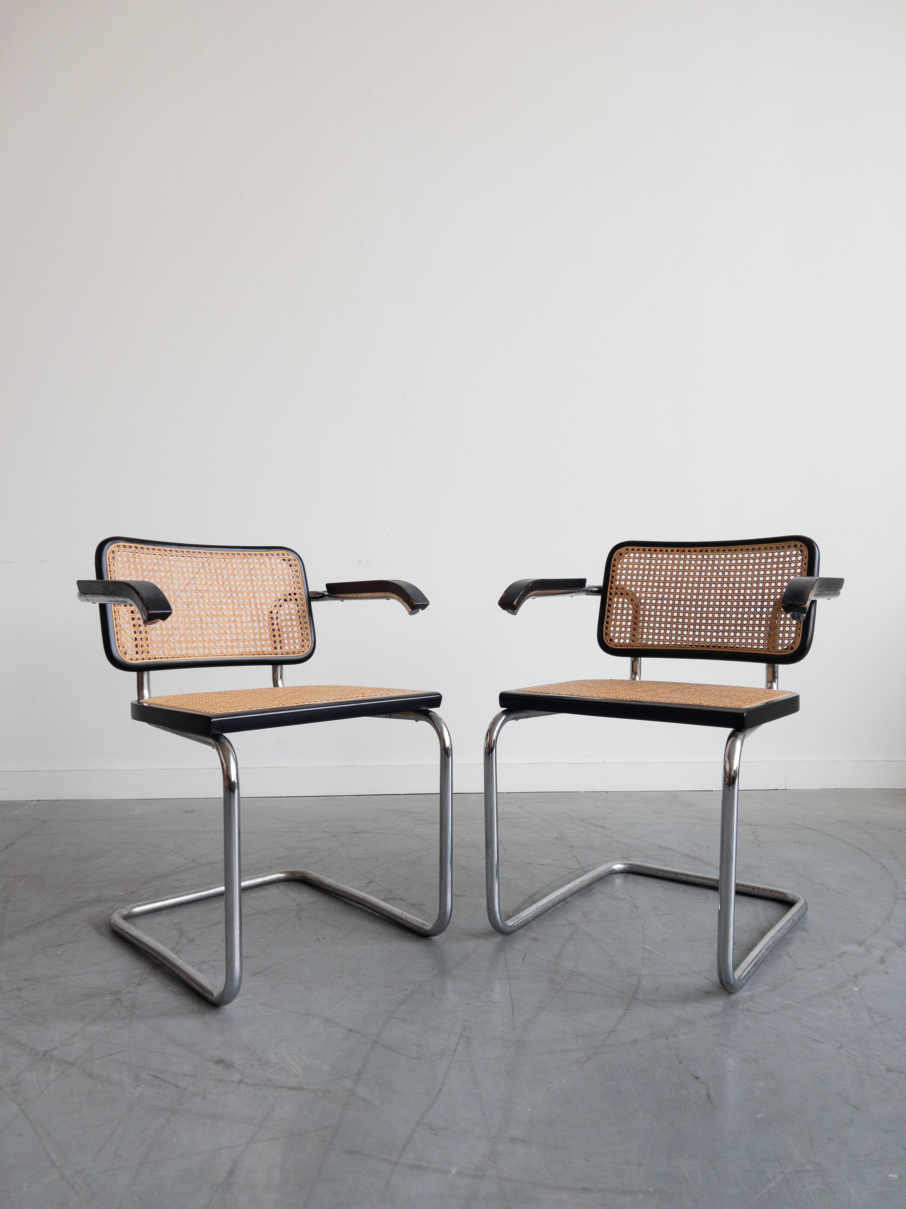Pareja de Sillones Cesca de Marcel Breuer fabricados en Italia en los años 60 por Knoll Gavina.
