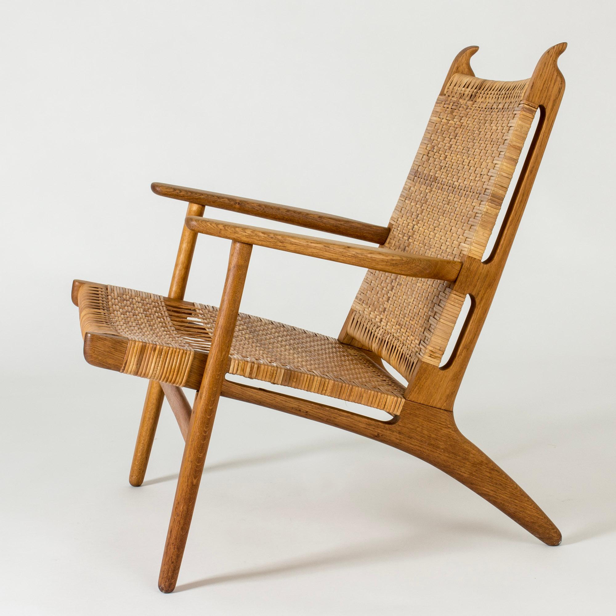 Mid-20th Century Pair of “CH 27” Lounge Chairs by Hans J. Wegner, Denmark, 195os For Sale