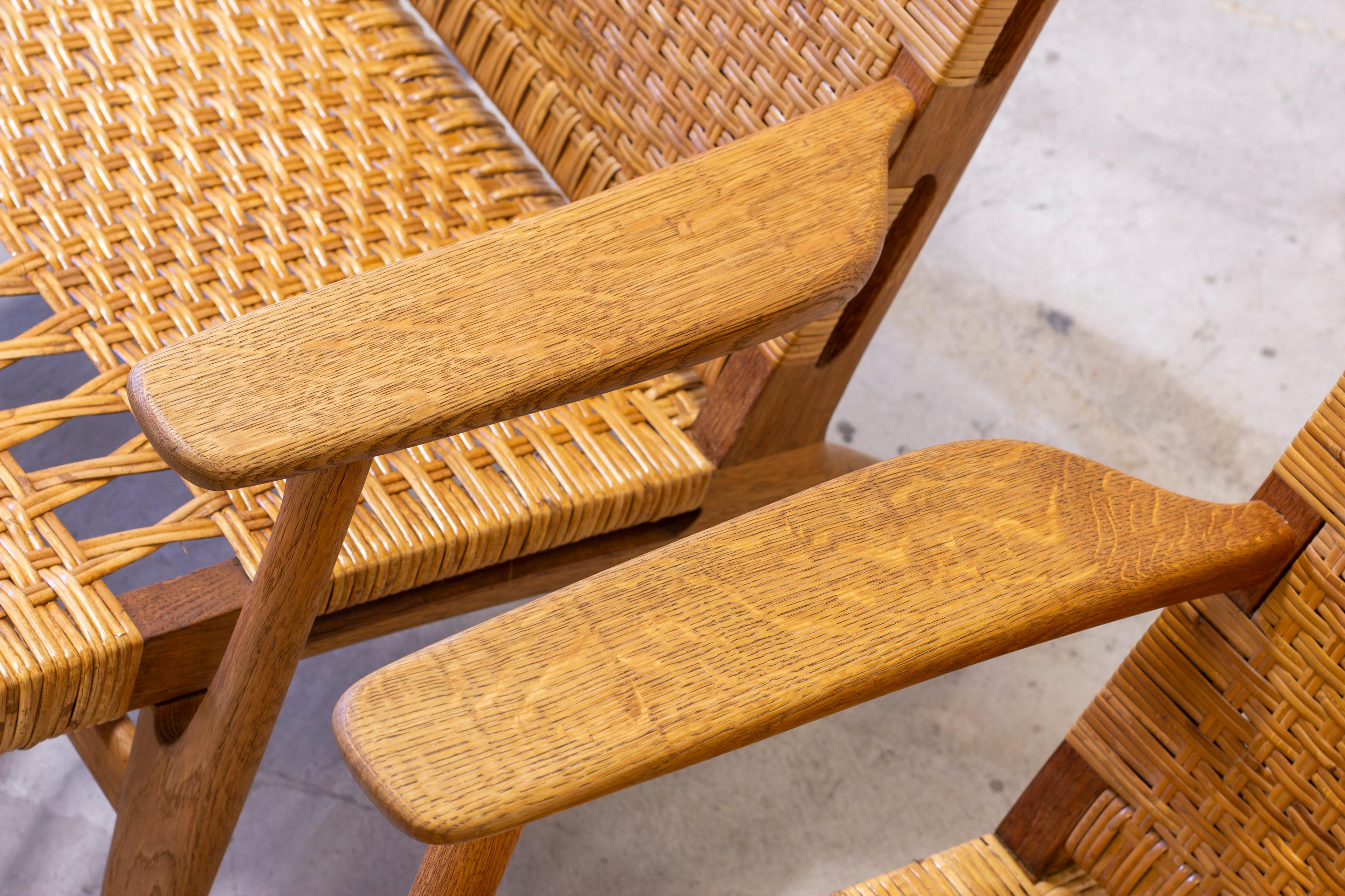 Pair of CH-27 oak and cane weave lounge chairs by Hans J. Wegner, Carl Hansen For Sale 9