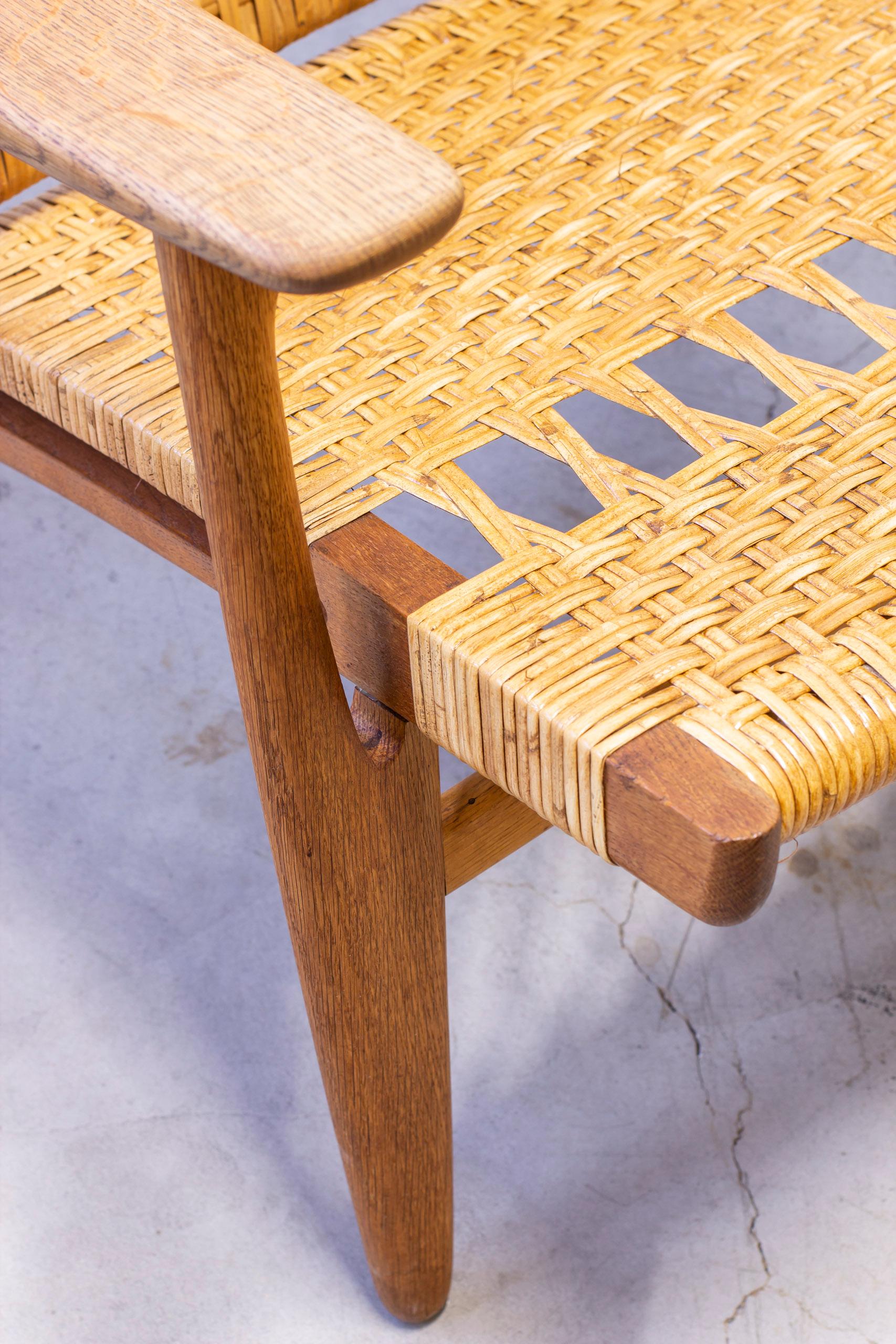 Pair of CH-27 oak and cane weave lounge chairs by Hans J. Wegner, Carl Hansen For Sale 13
