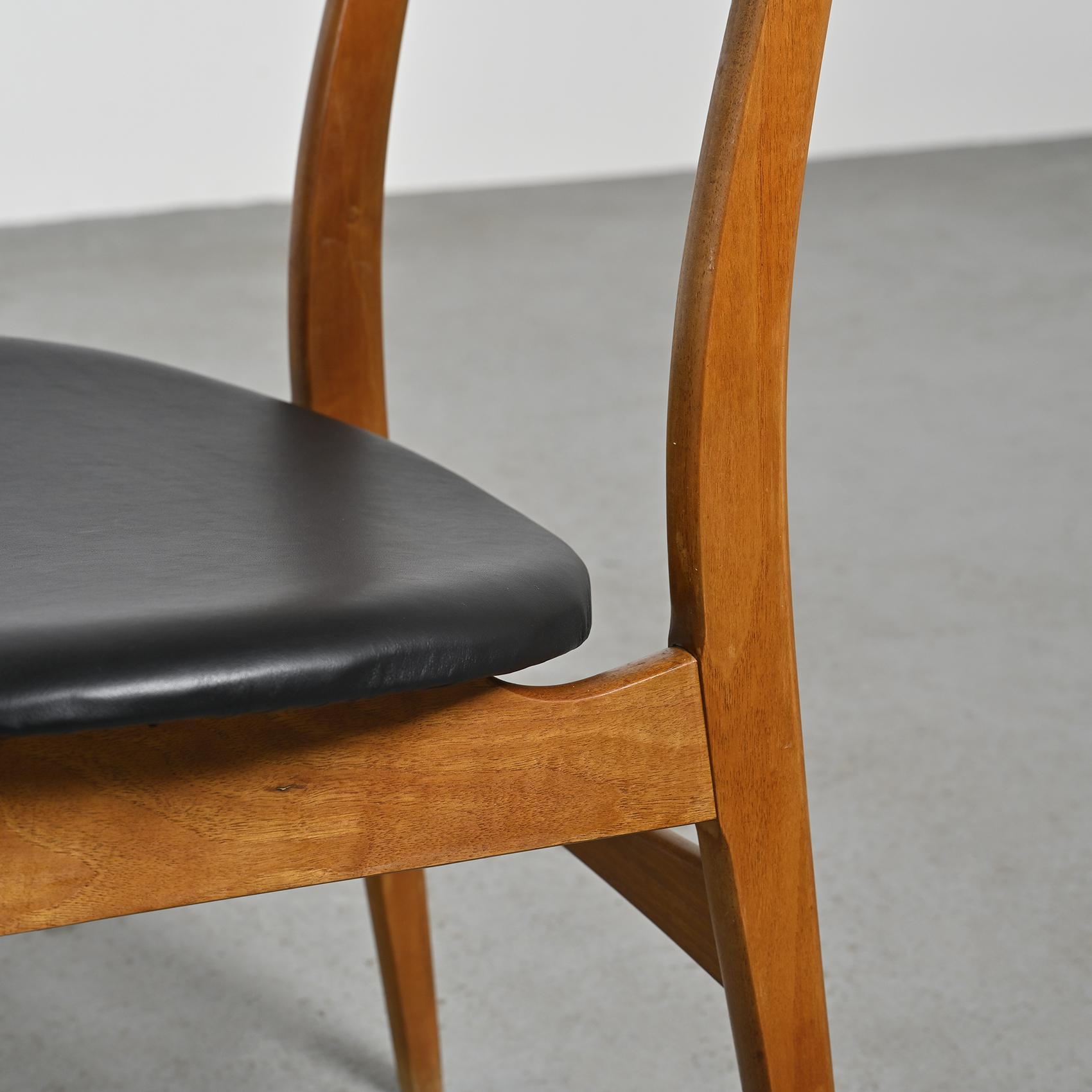 Mid-Century Modern Pair of CH-30 by Hans Wegner, 1954