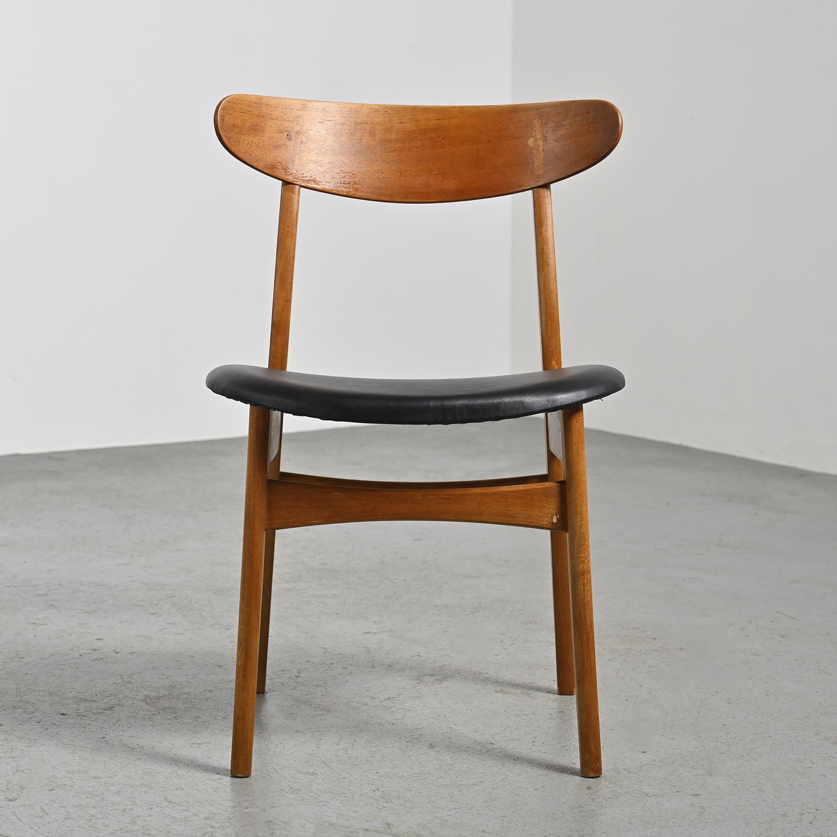 Pair of CH-30 by Hans Wegner, 1954 1