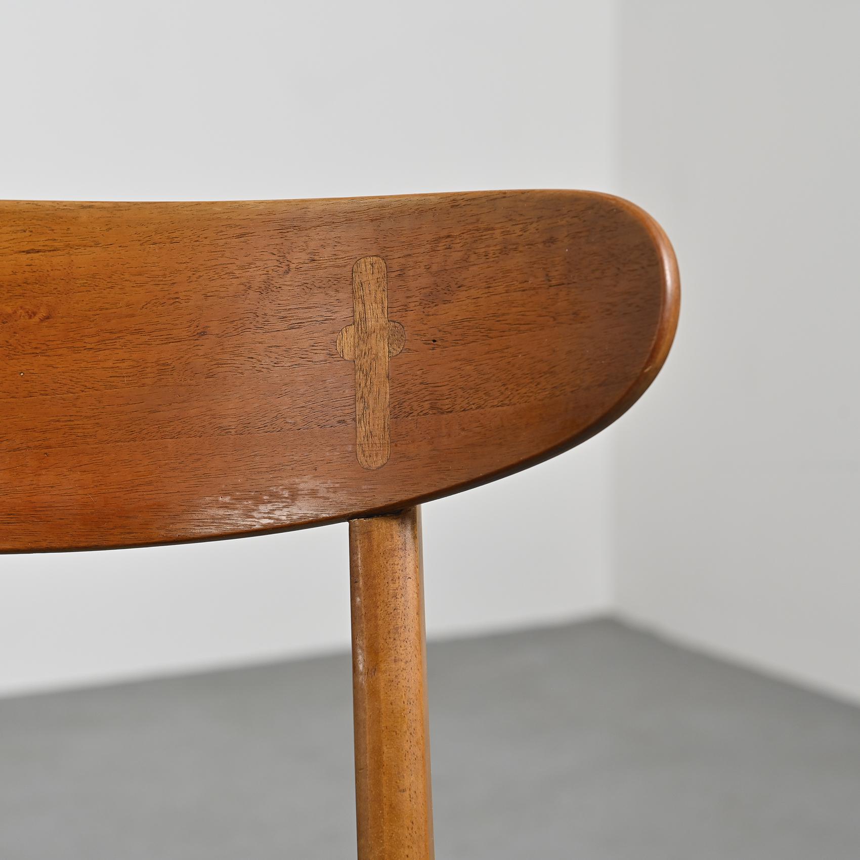 Pair of CH-30 by Hans Wegner, 1954 2