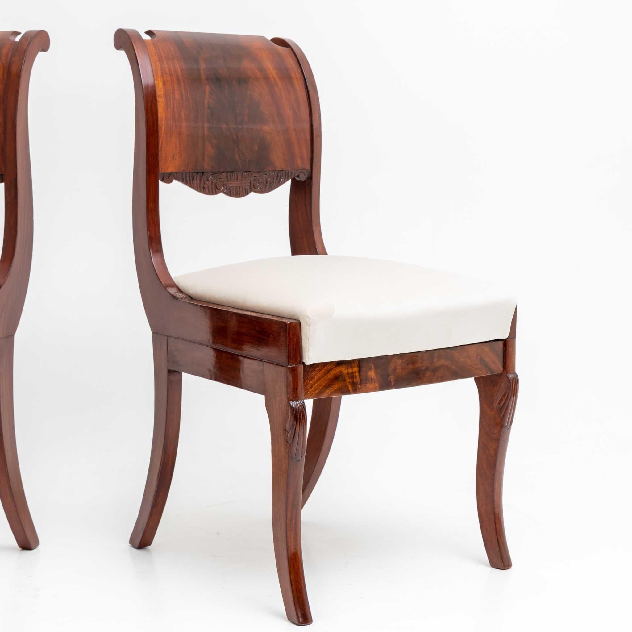 Pair of Chairs, Baltic States, Around 1830 For Sale 3