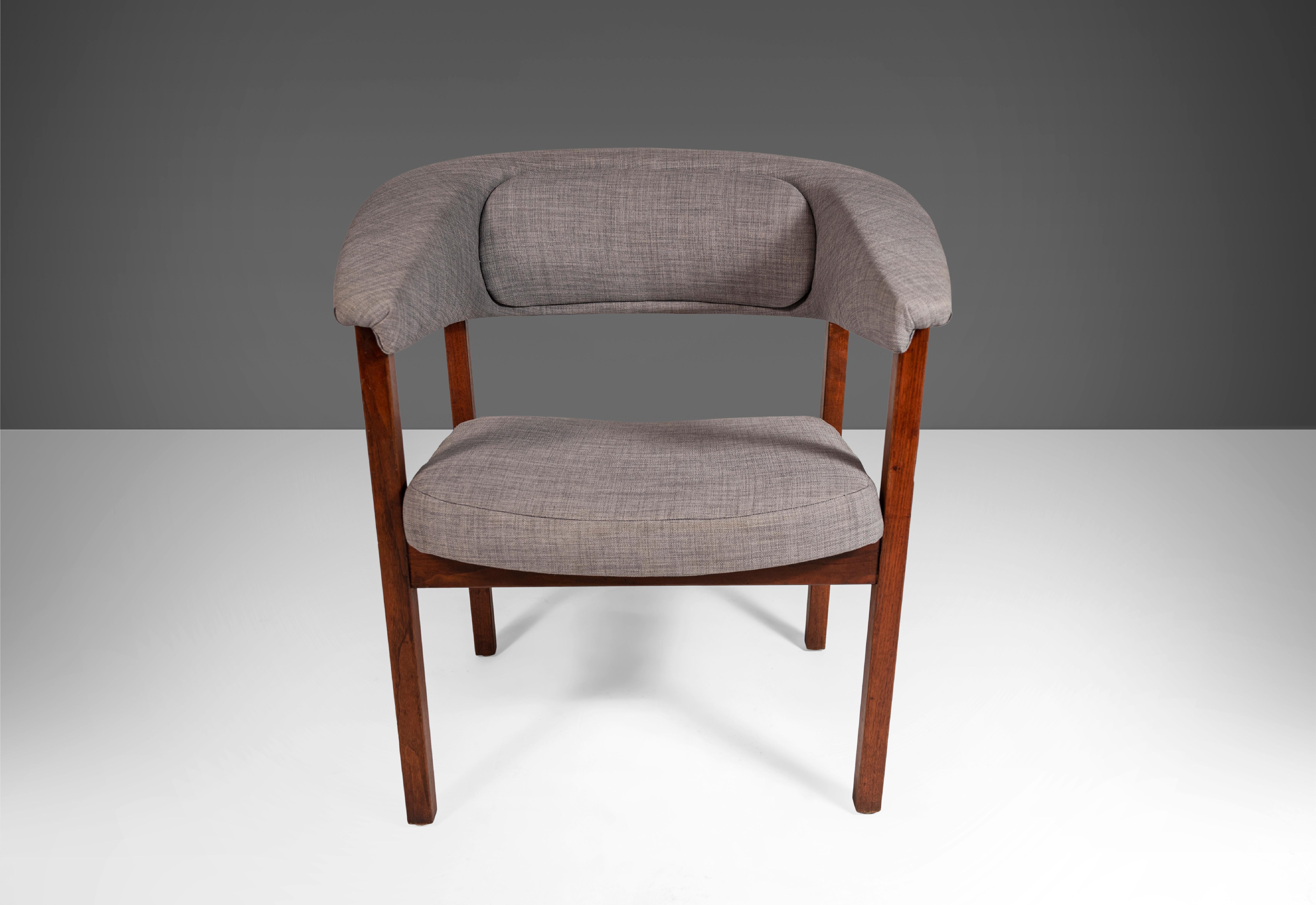 Pair of Chairs by Arthur Umanoff for Madison in Original Knit Fabric, c. 1960s For Sale 5