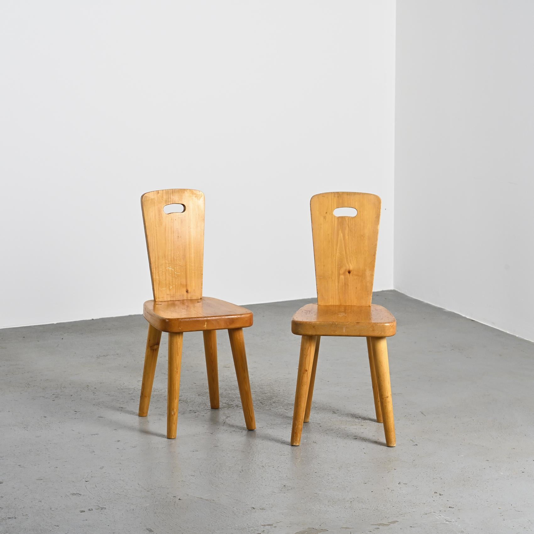 Pair of Chairs by Christian Durupt, Meribel 1960 For Sale 7