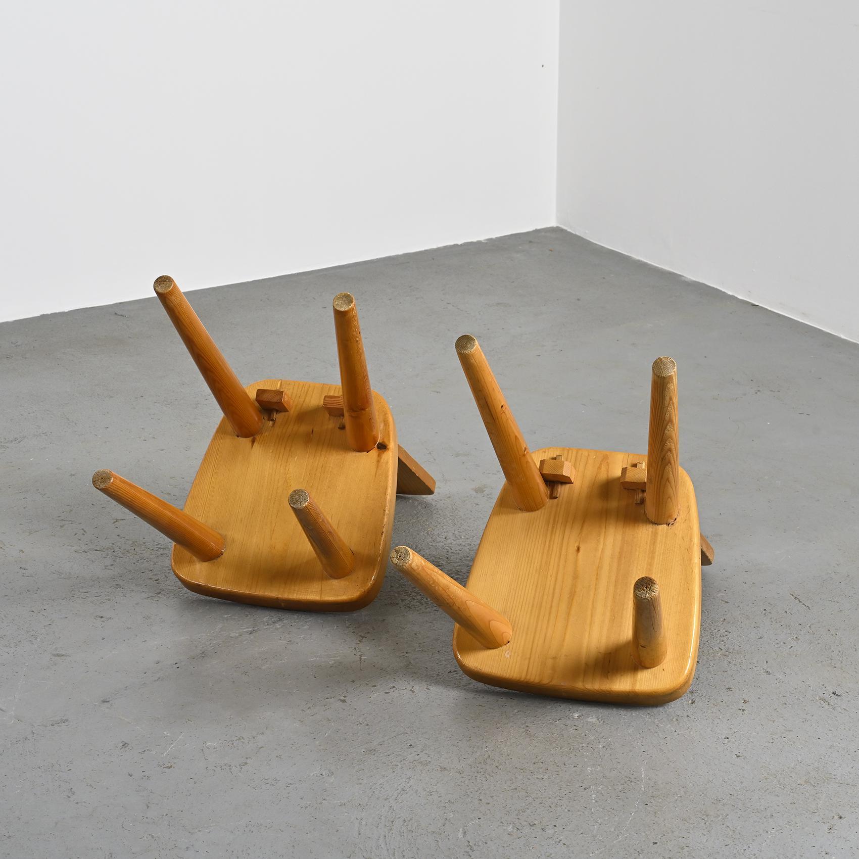 Mid-Century Modern Pair of Chairs by Christian Durupt, Meribel 1960 For Sale