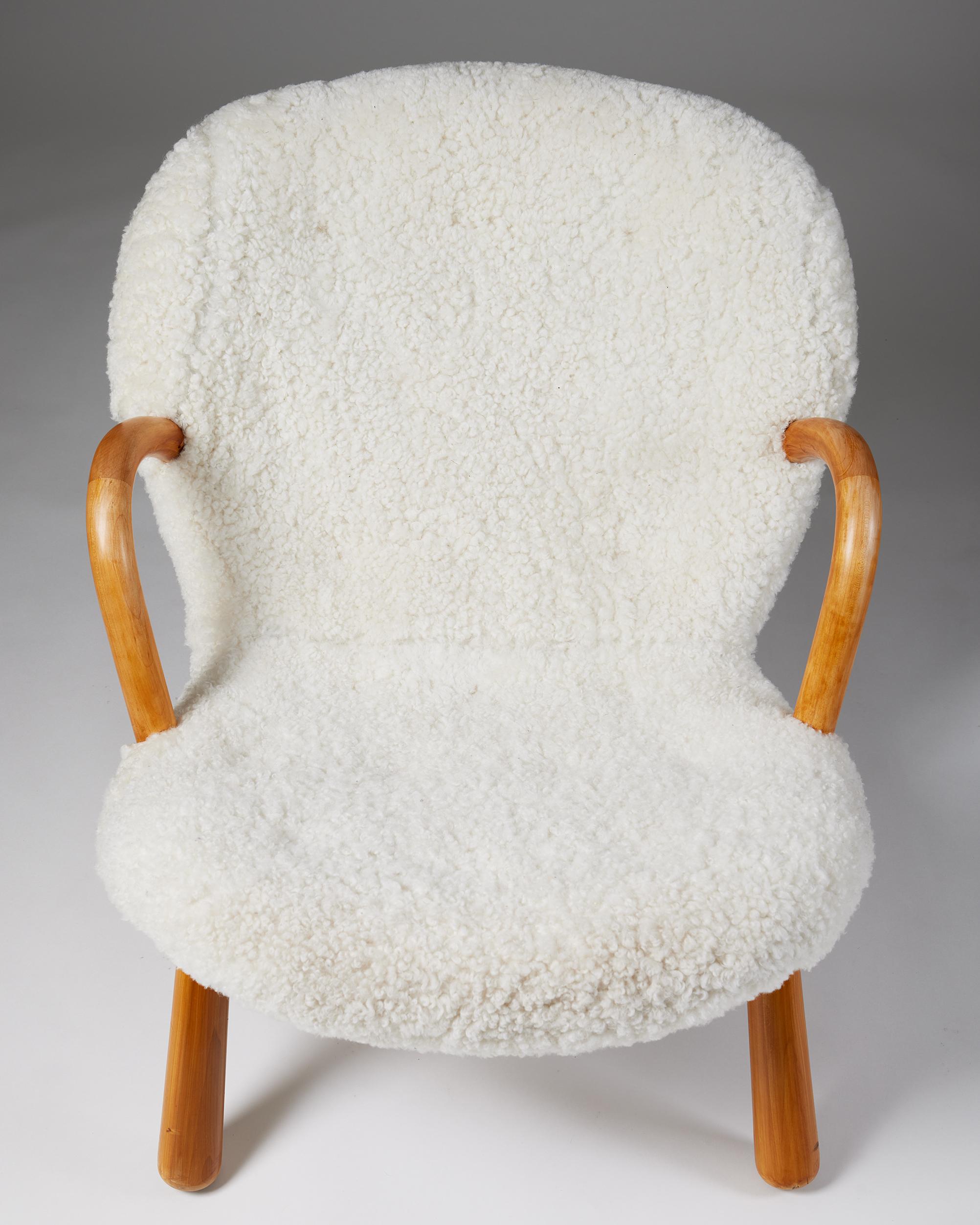 Pair of Chairs ‘Clam’ Designed by Arnold Madsen for Madsen & Schubell 2