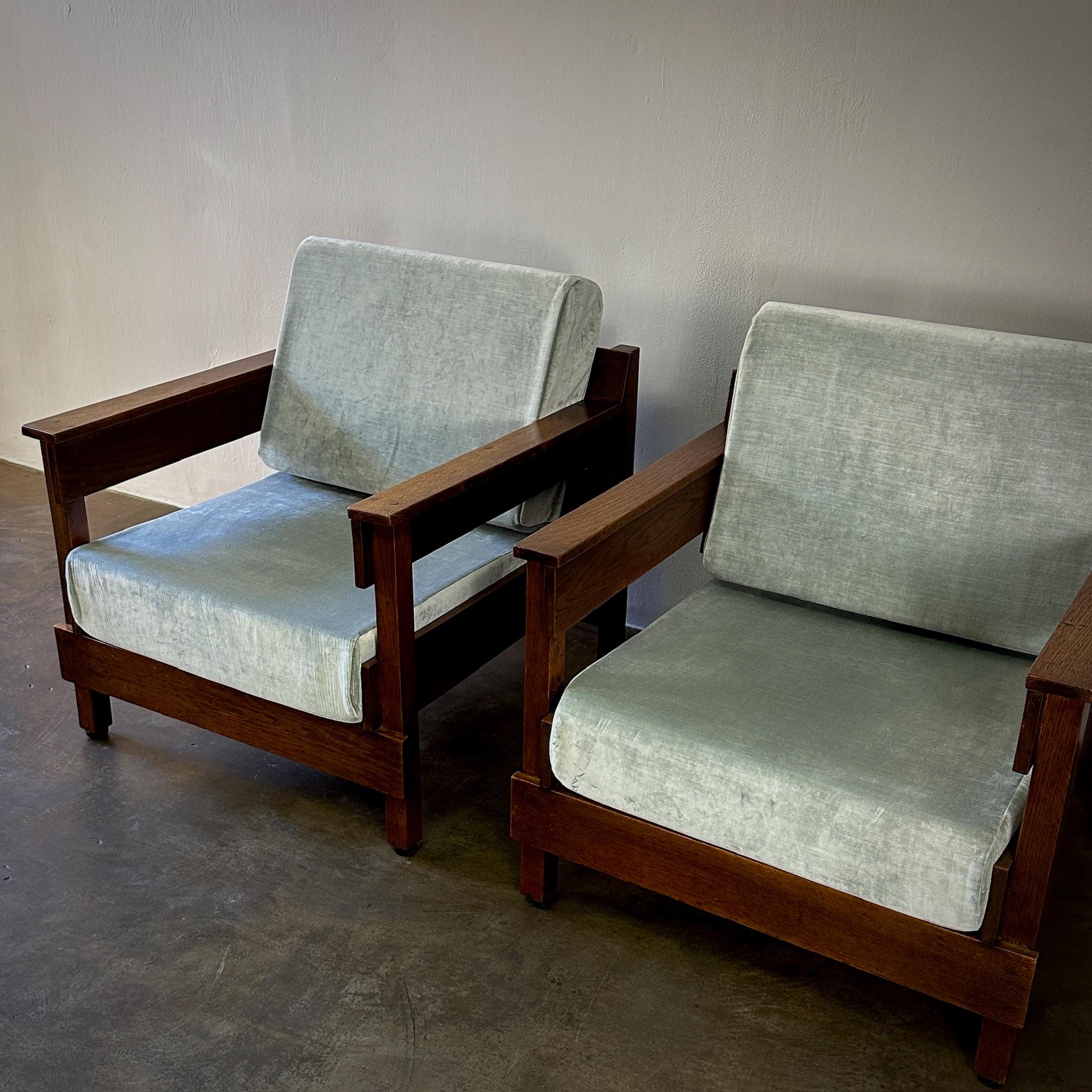 Néerlandais Paire de chaises  en vente