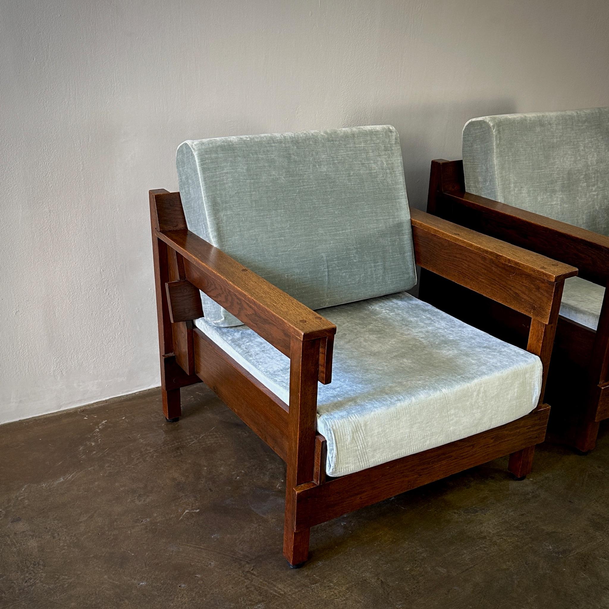 Velvet Pair of chairs  For Sale
