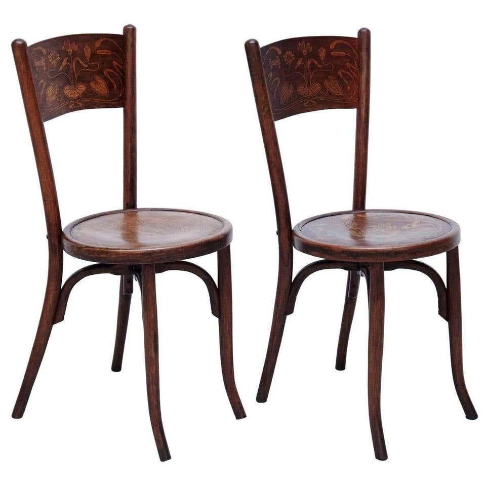 Pair of Chairs in the Style of Thonet by Codina, circa 1930 For Sale 4