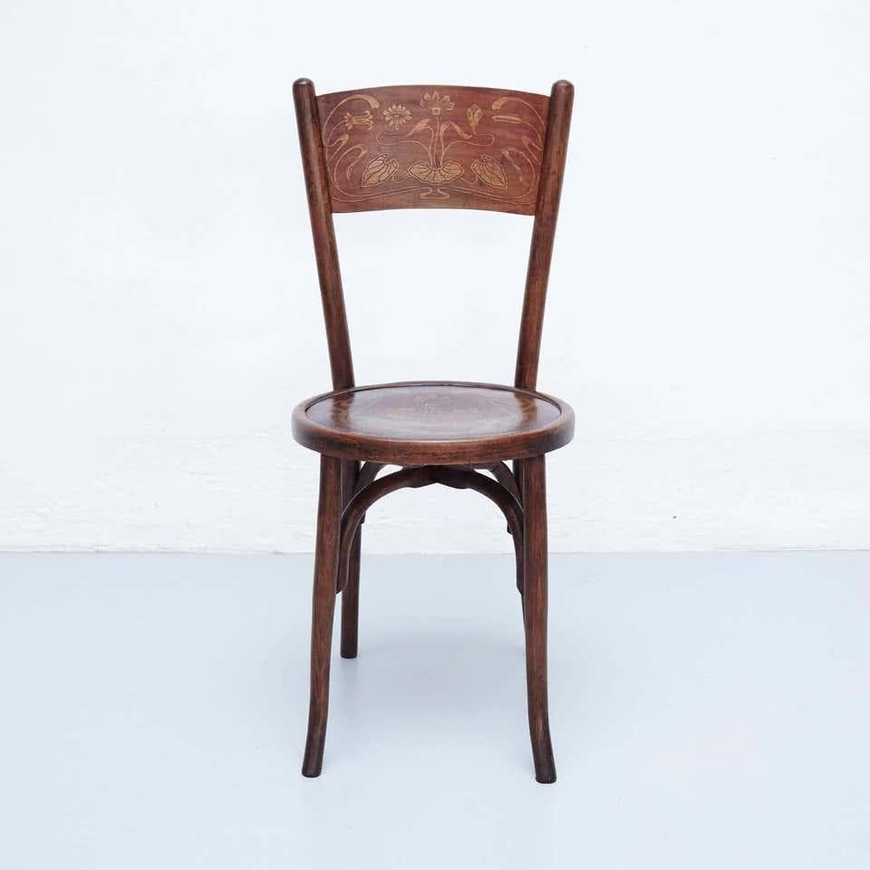 Pair of Chairs in the Style of Thonet by Codina, circa 1930 For Sale 1