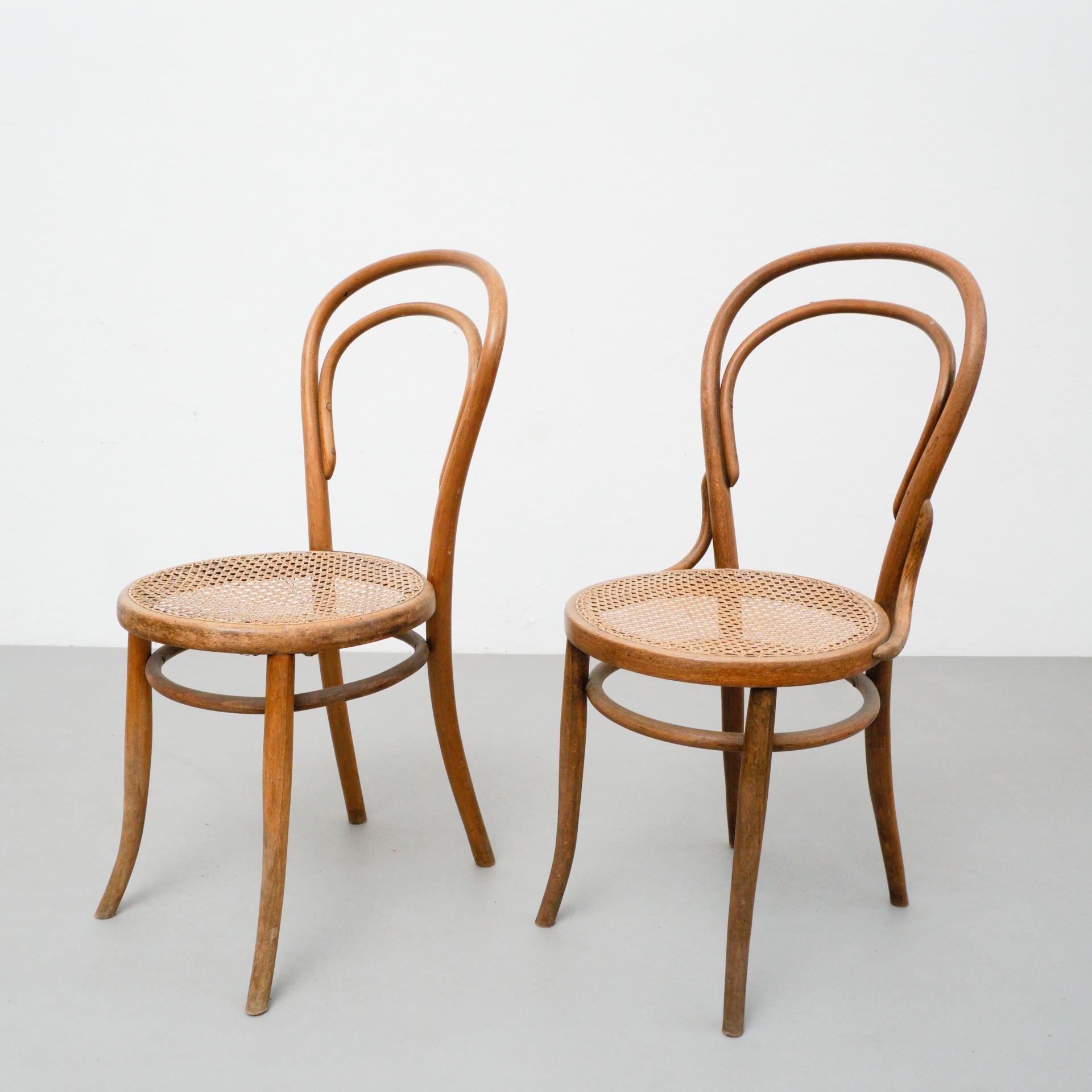 Mid-Century Modern Pair of Chairs in the Style of Thonet by Unknown Designer, circa 1930