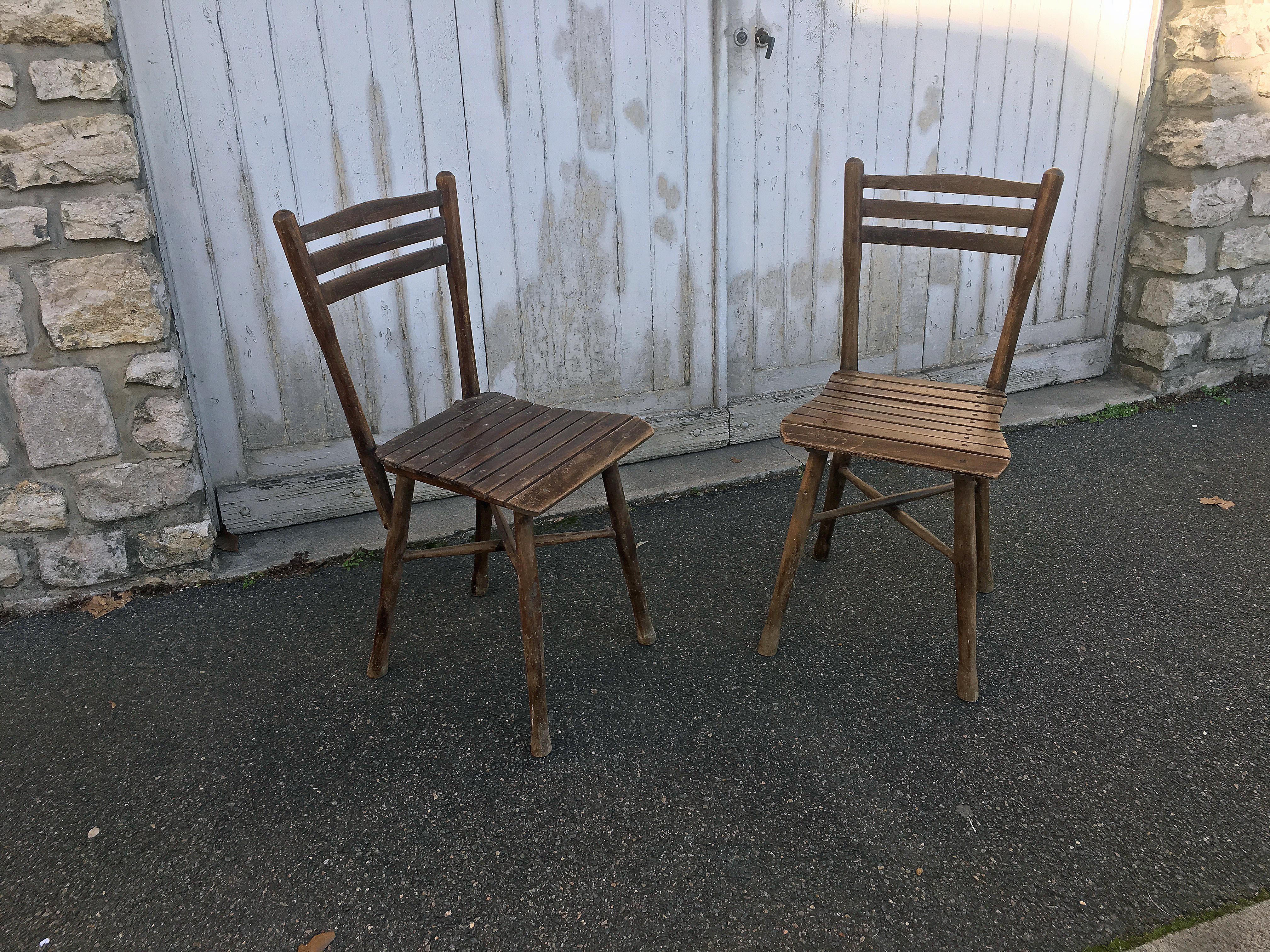 Pair of chairs in the Thonet style, circa 1900
to be restored.