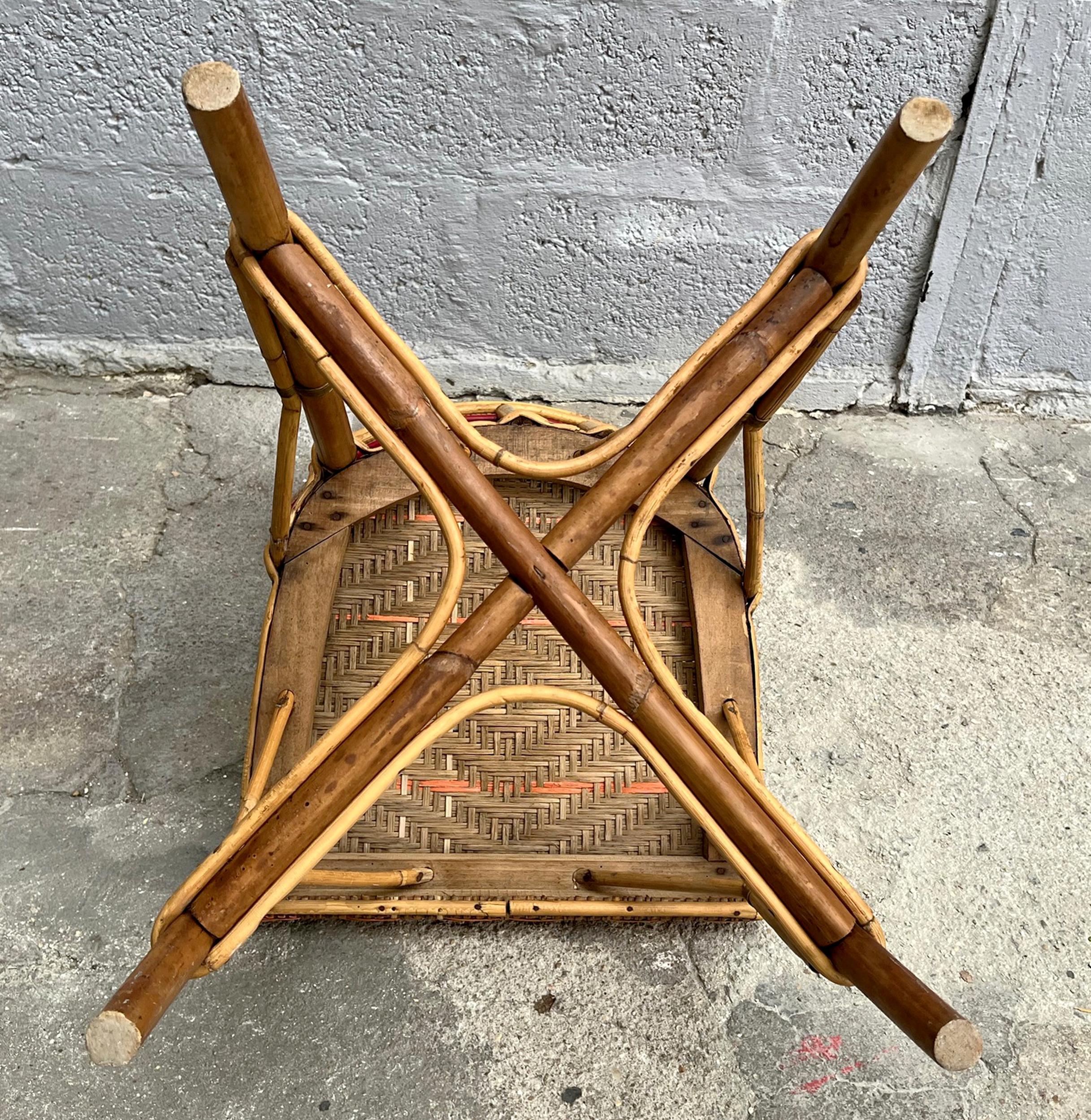 Début du 20ème siècle Paire de chaises en rotin tressé France, vers 1920 en vente