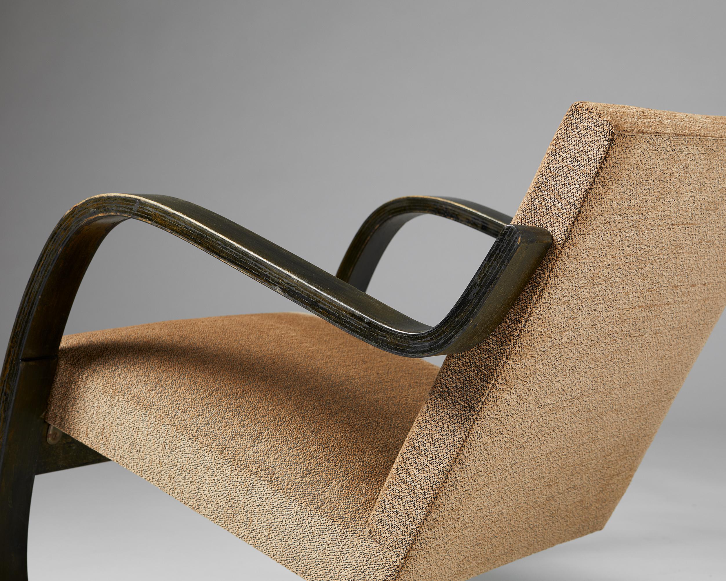 Pair of Chairs ‘Model 34’ Designed by Alvar Aalto for Artek, Finland, 1930's 4