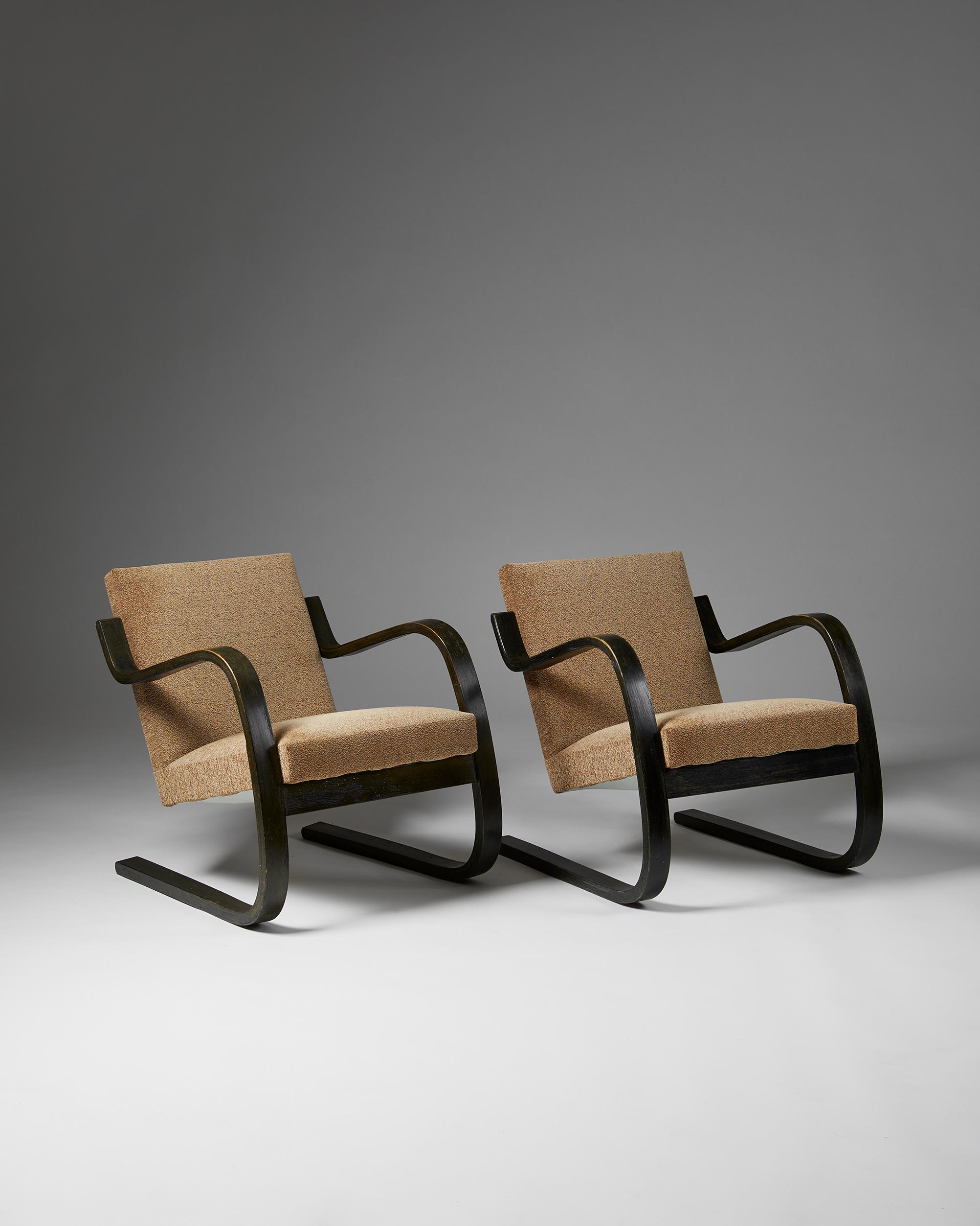Mid-Century Modern Pair of Chairs ‘Model 34’ Designed by Alvar Aalto for Artek, Finland, 1930's