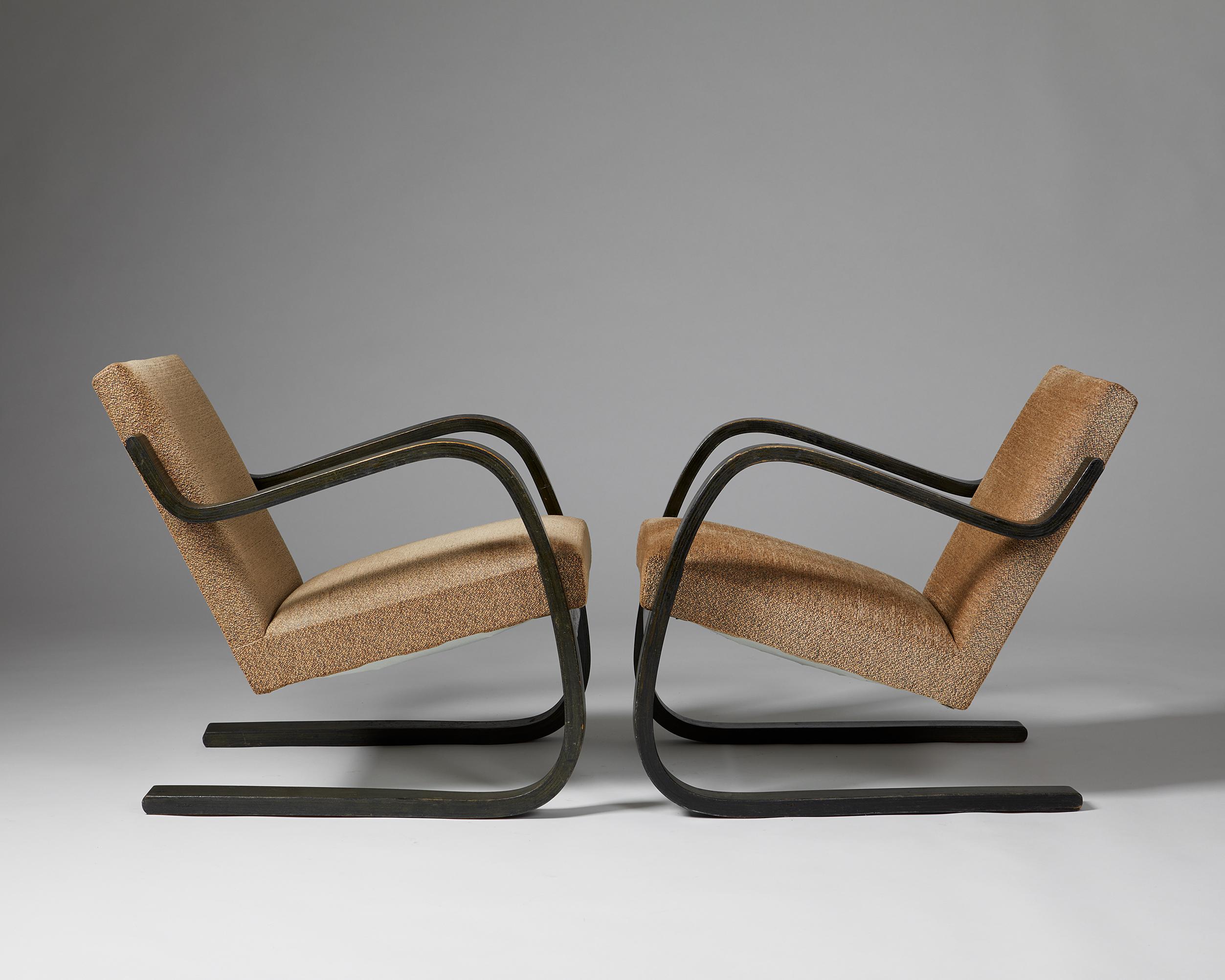 20th Century Pair of Chairs ‘Model 34’ Designed by Alvar Aalto for Artek, Finland, 1930's