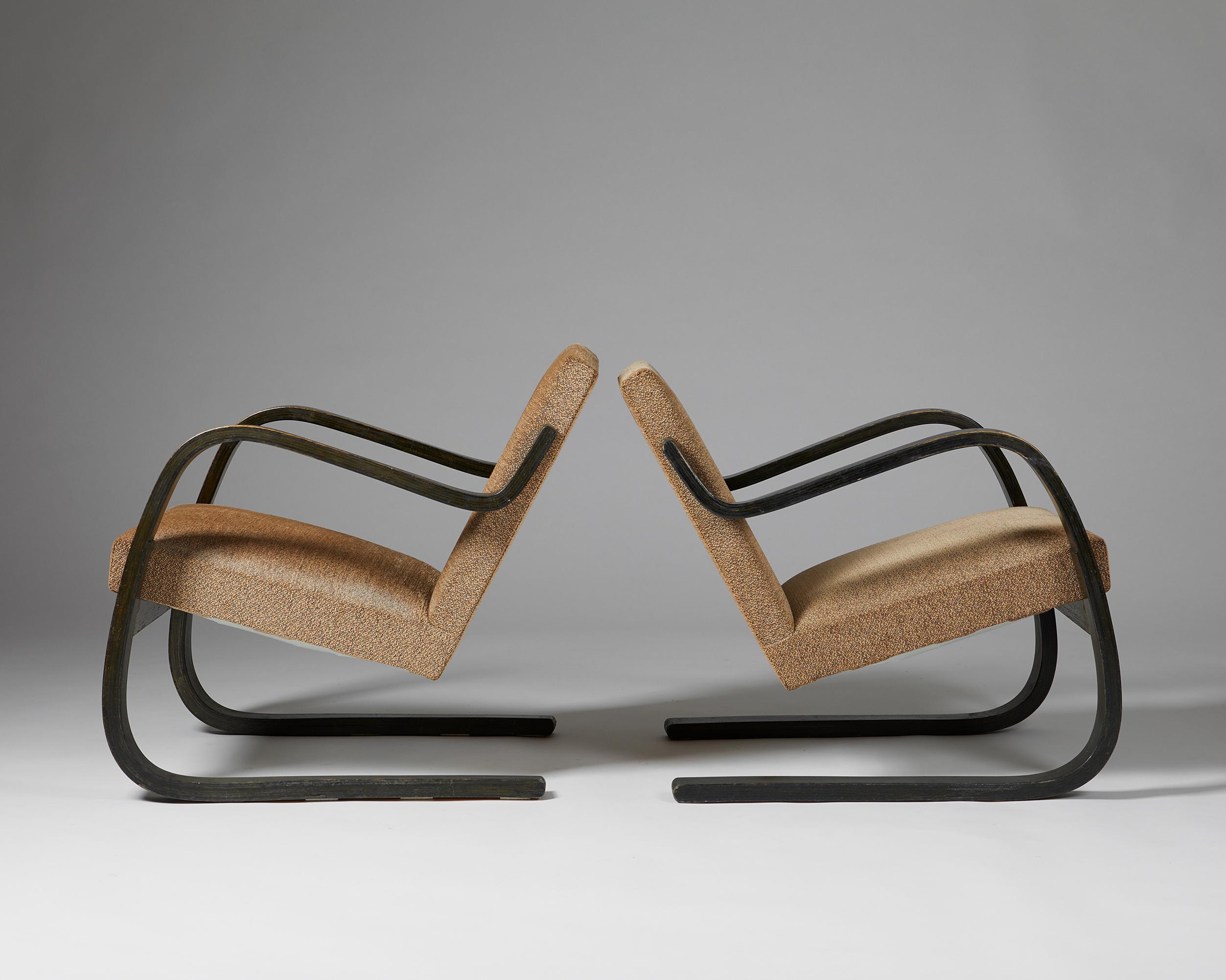 Pair of Chairs ‘Model 34’ Designed by Alvar Aalto for Artek, Finland, 1930's 1