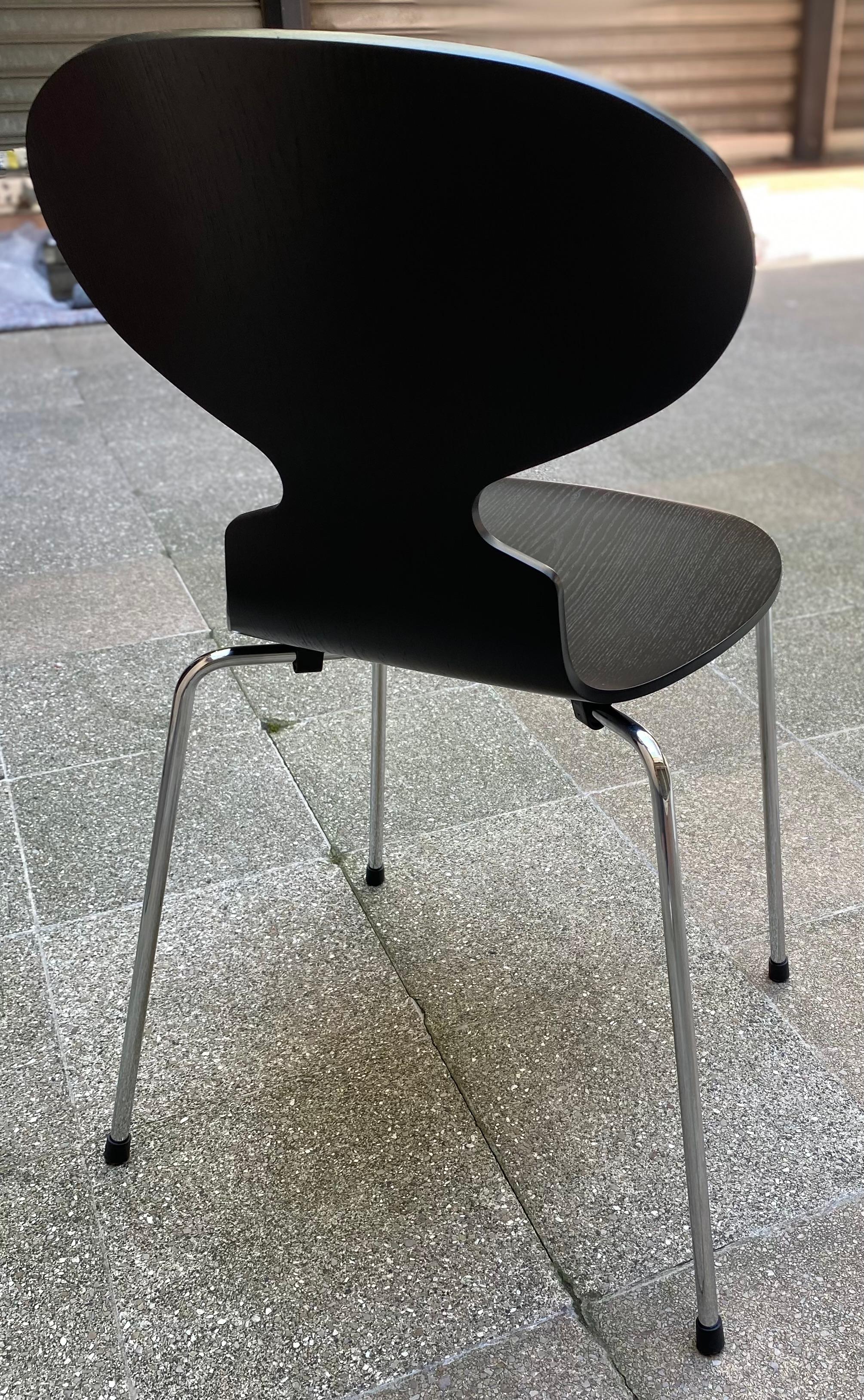Paire de chaises modèle Ant A. Jacobsen édition Fritz Hansen  Bois de frêne en vente 8
