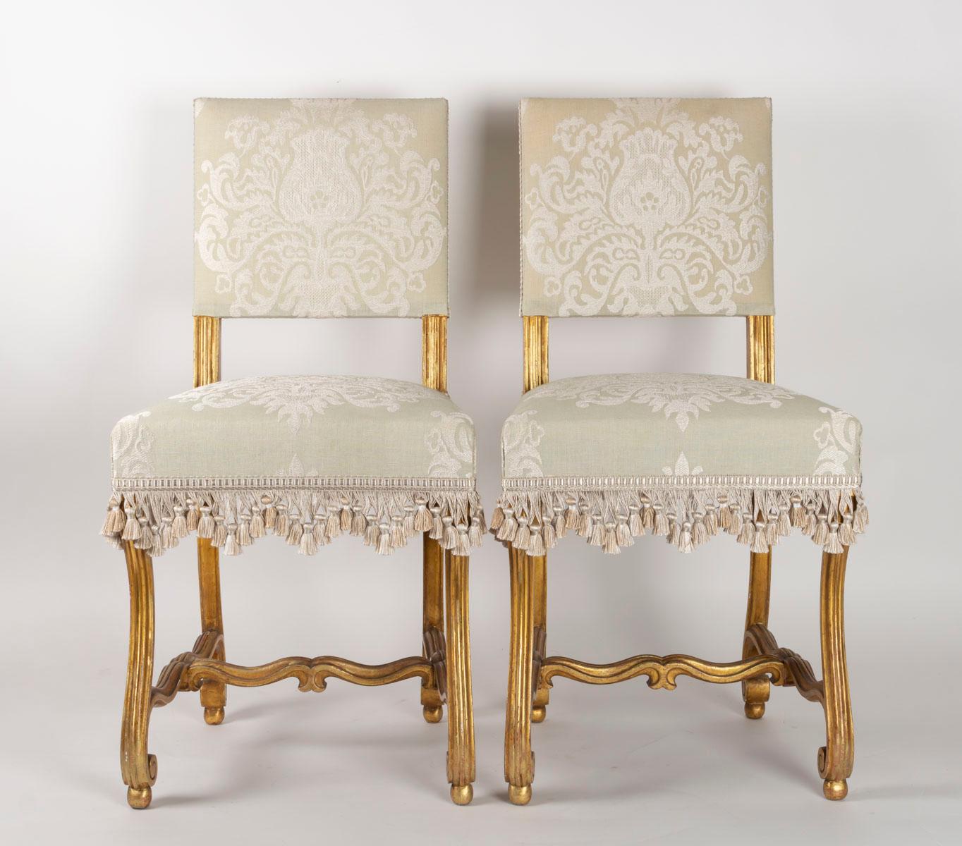 Pair of chairs, sheep bones, carved and gilded wooden, Napoleon III period, new publisher fabric
Measures: H 83 cm, W 41 cm, P 35 cm.