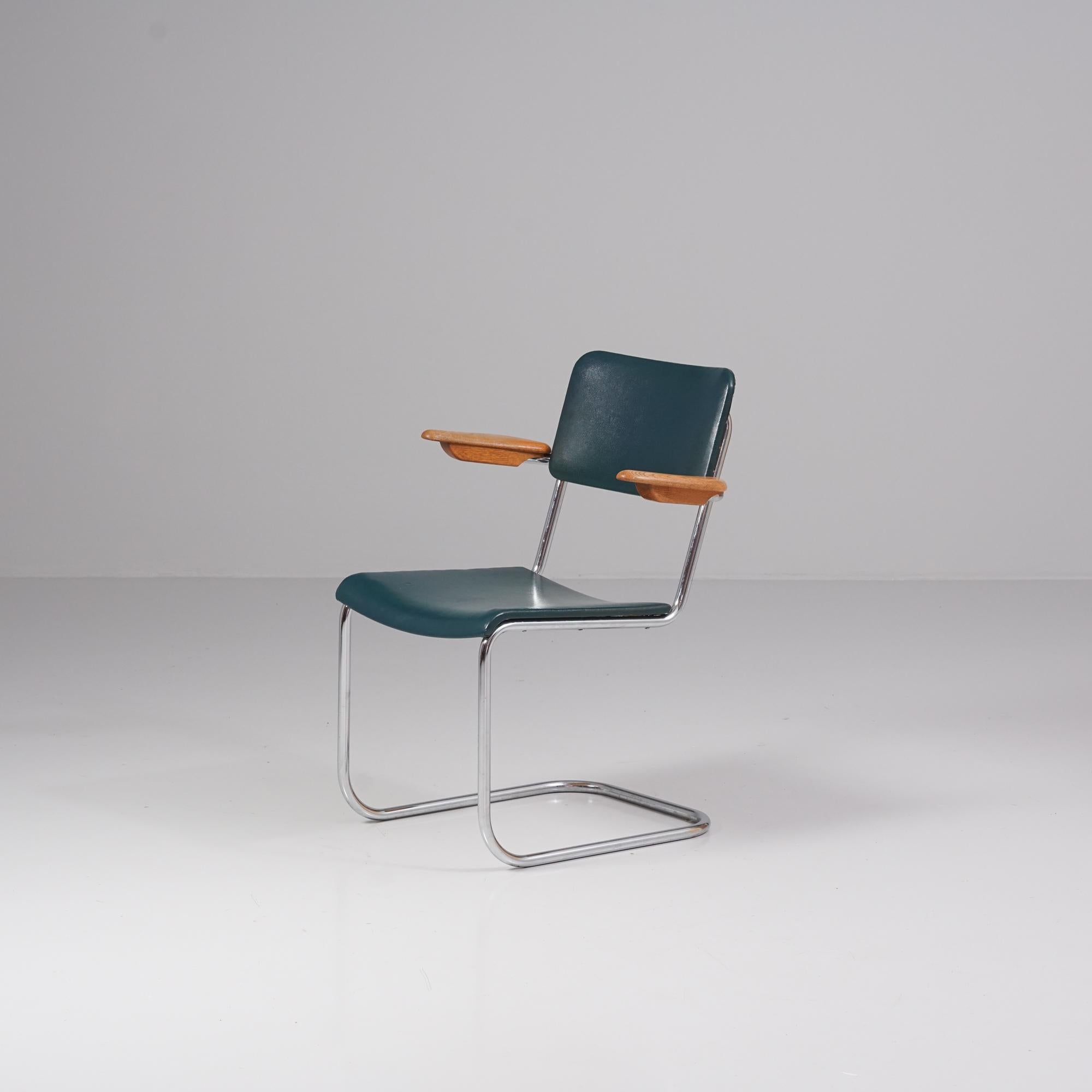 Paire de chaises, Verkstads AB Lindqvist, Su�ède, années 1940 en vente 1