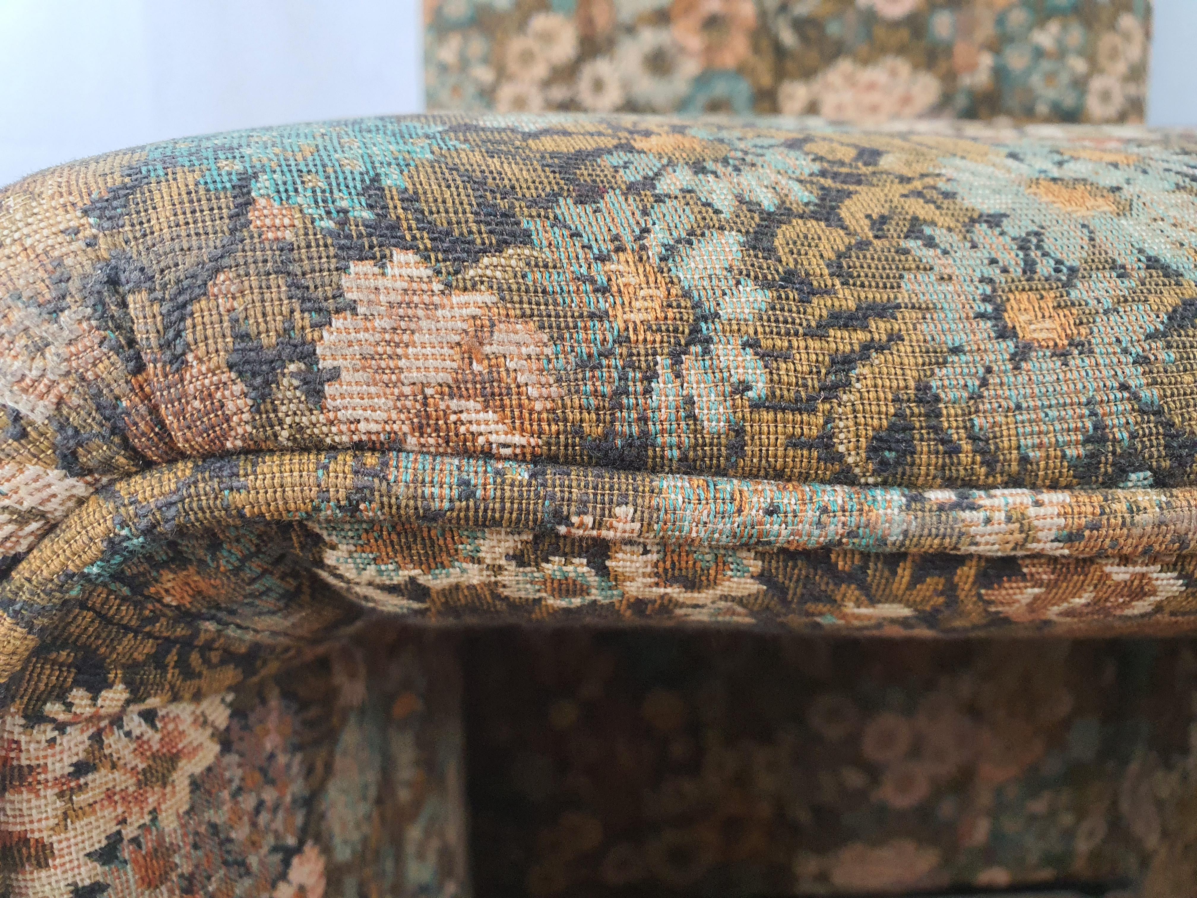 Pair of Chairs with 1970s Design Floral Fabric For Sale 11