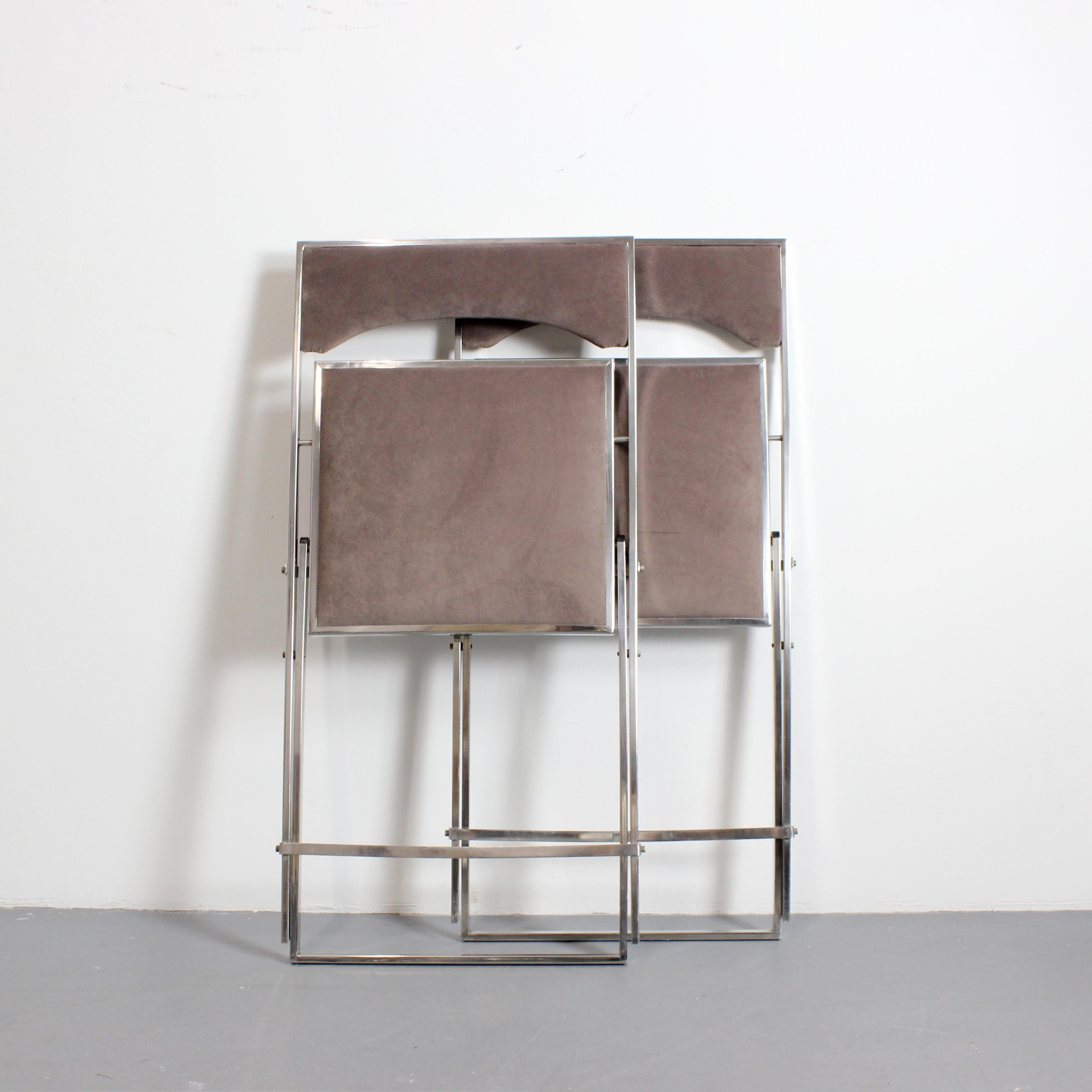 Paar Stühle mit verchromtem Metallgestell und brauner Chenille-Polsterung im Angebot 3
