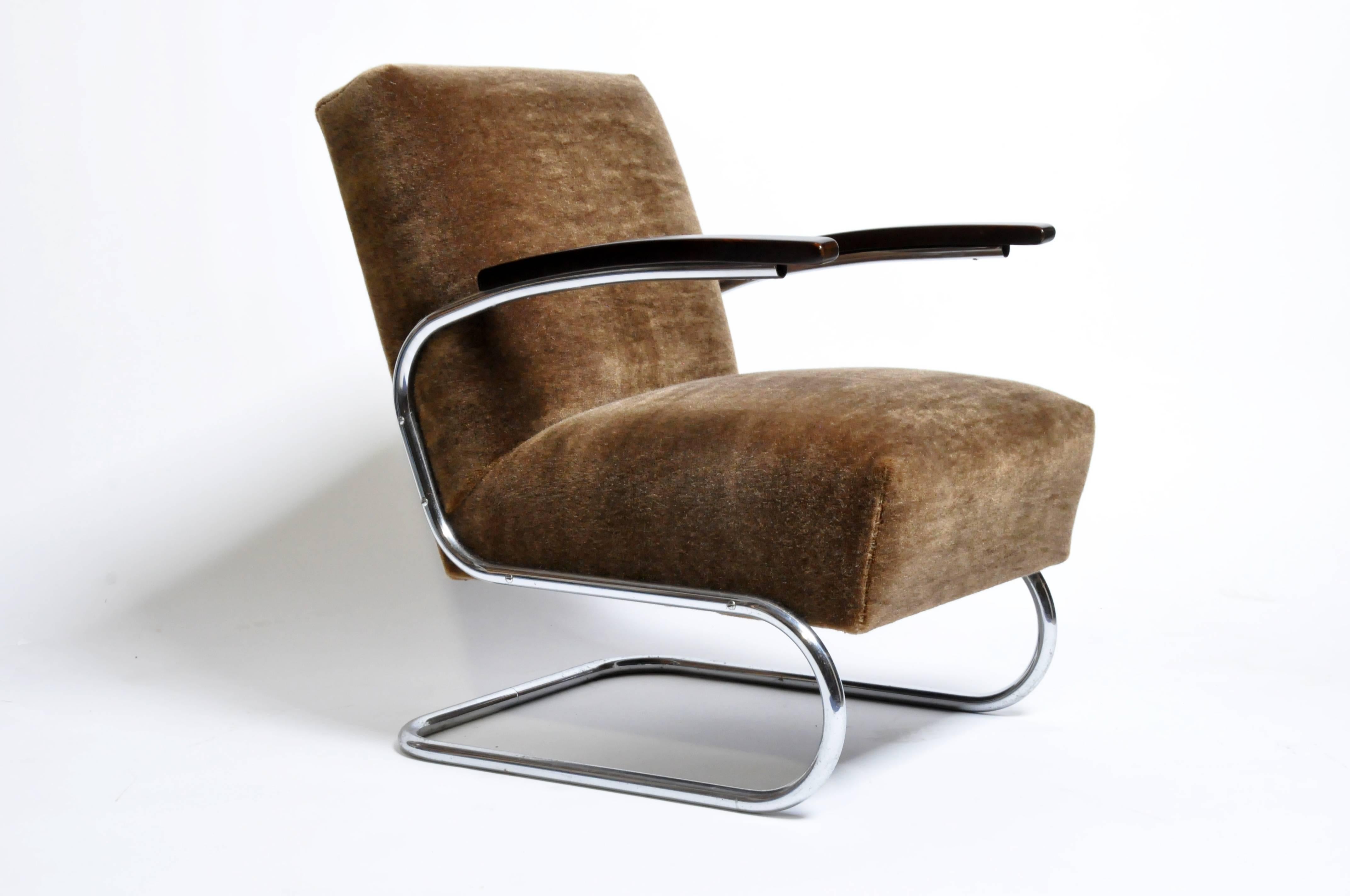 20th Century Pair of Chairs with Curved Chrome Legs